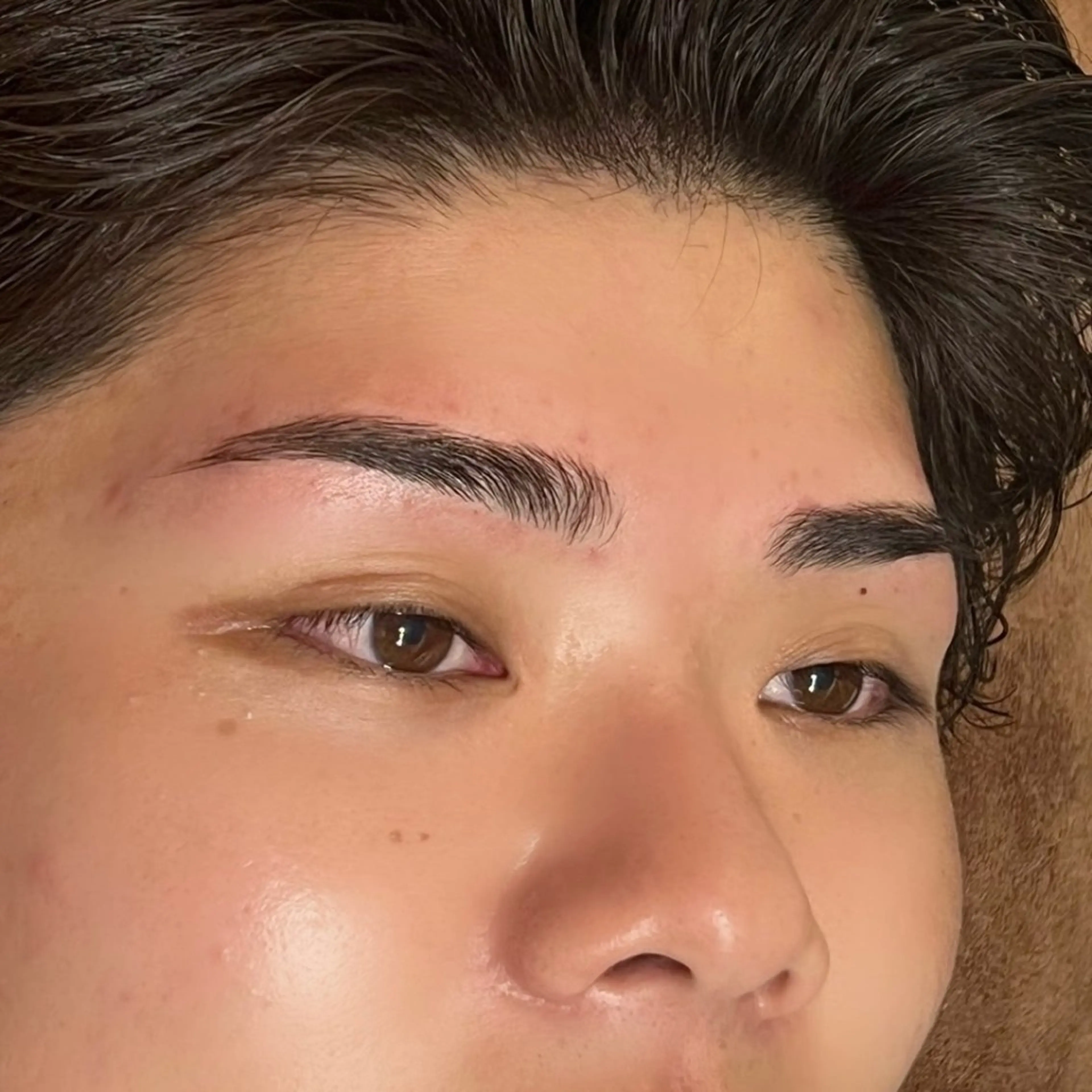 キリッと眉毛【メンズ眉毛ワックス】の写真