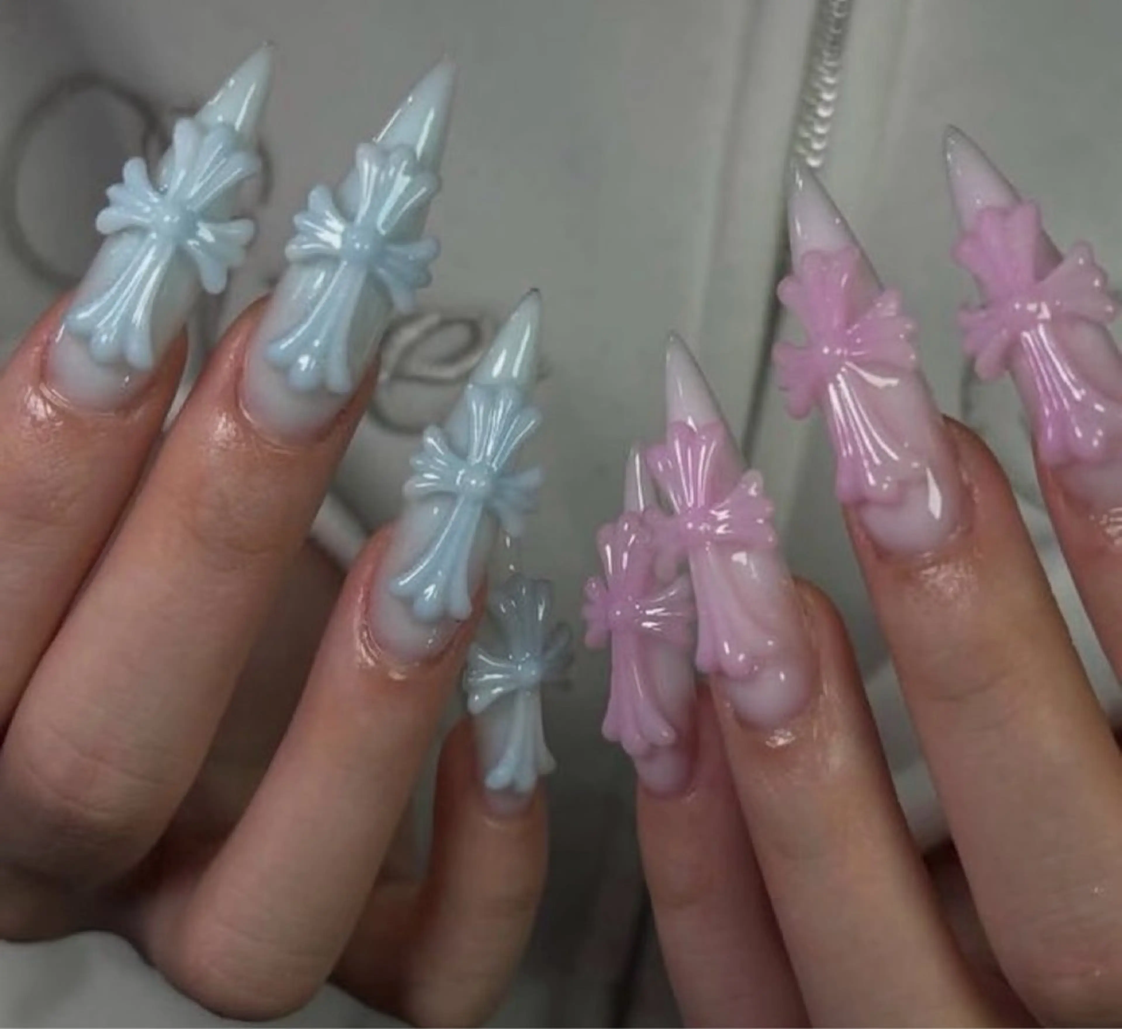 ネイル UMI ネイルサロン新宿🎀のネイルデザイン