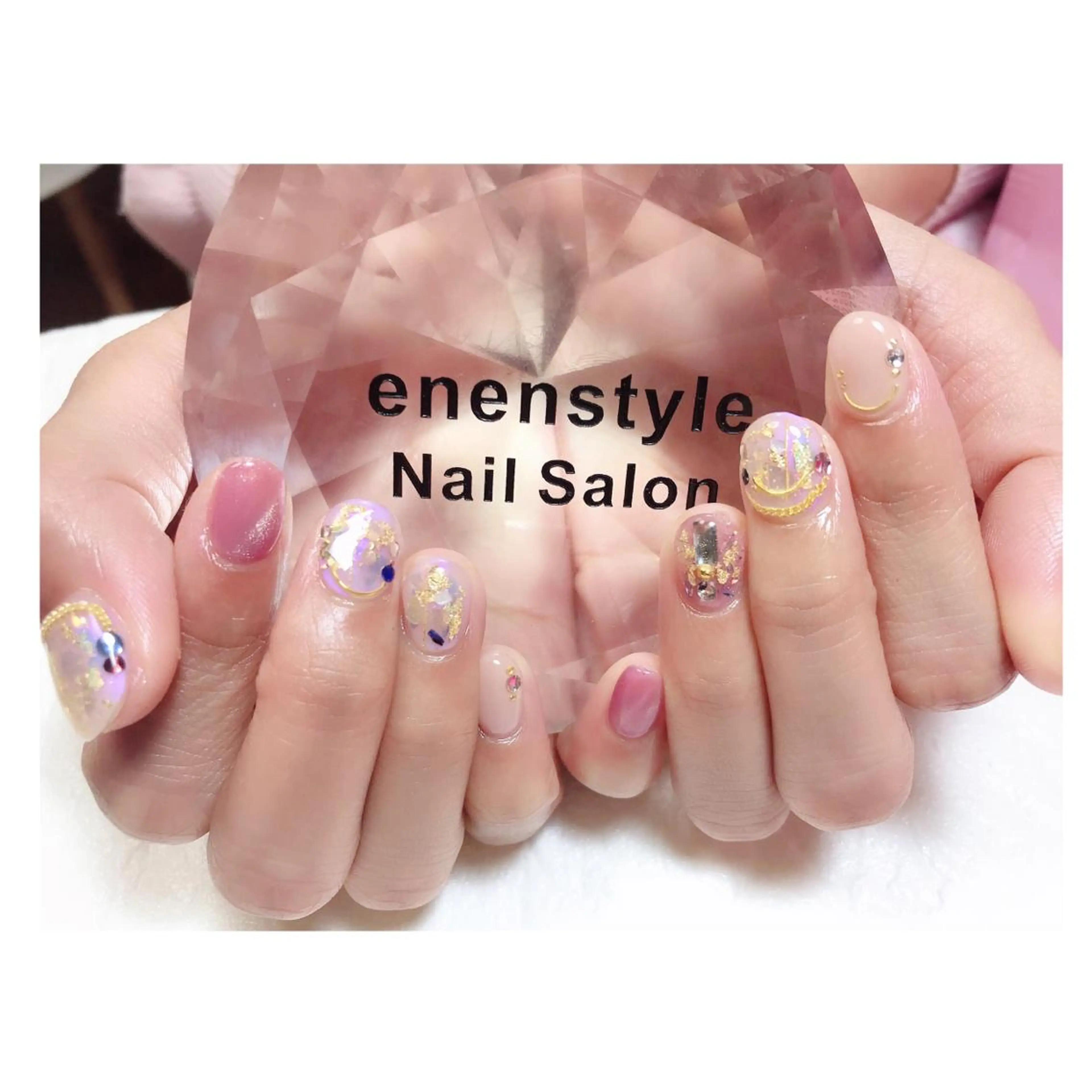 ショート ネイル ジェルネイル ニュアンスネイル オフィスネイル シンプルネイル 👑enen style👑のネイルデザイン