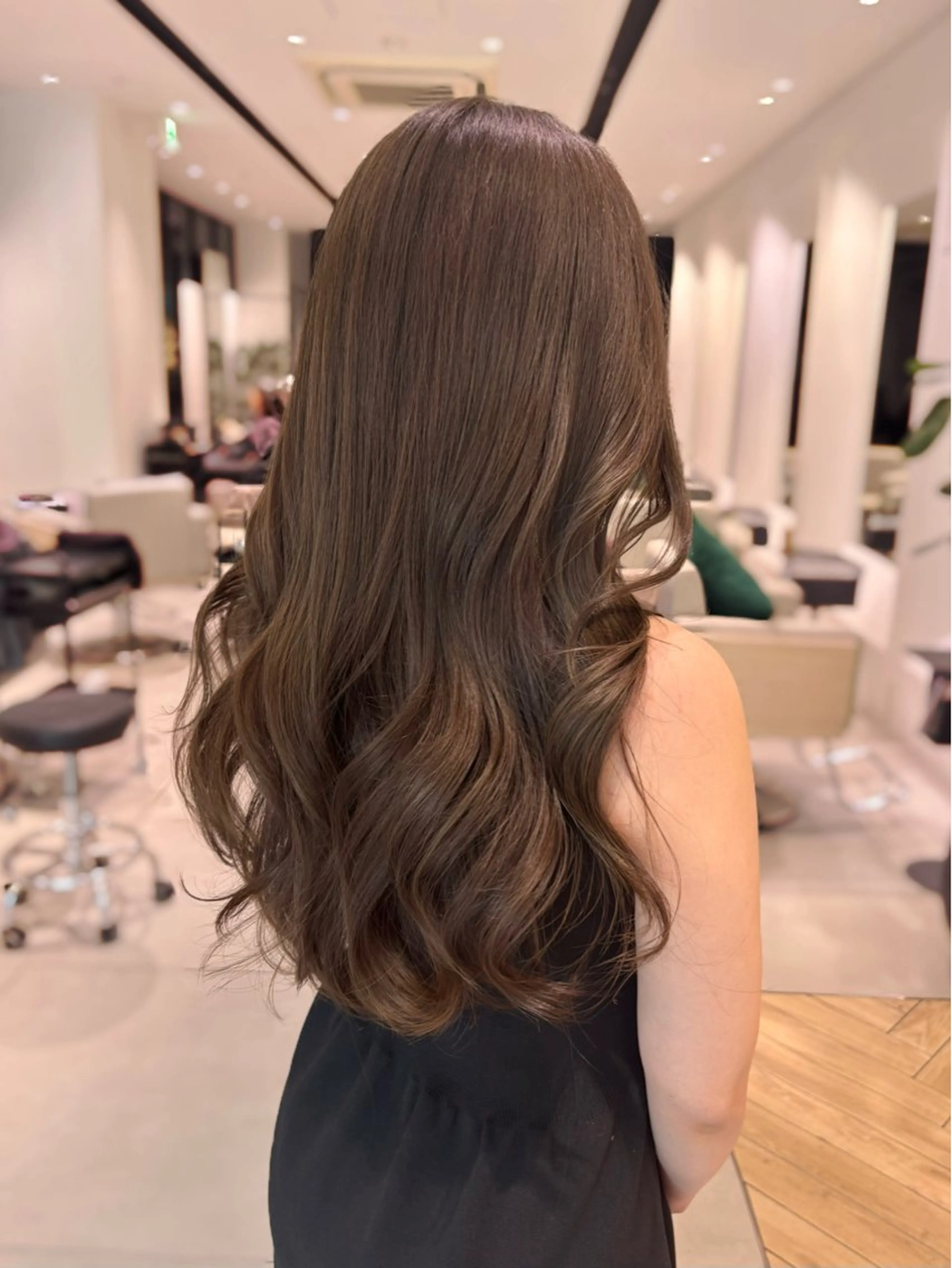 ロング カラー ブリーチ ブラウンカラー ブリーチなしカラー オリーブブラウン 韓国風ヘア カット ヘアカラー トリートメント 銀座/韓国レイヤー/ 艶カラー🍓原田侑依のヘアスタイル