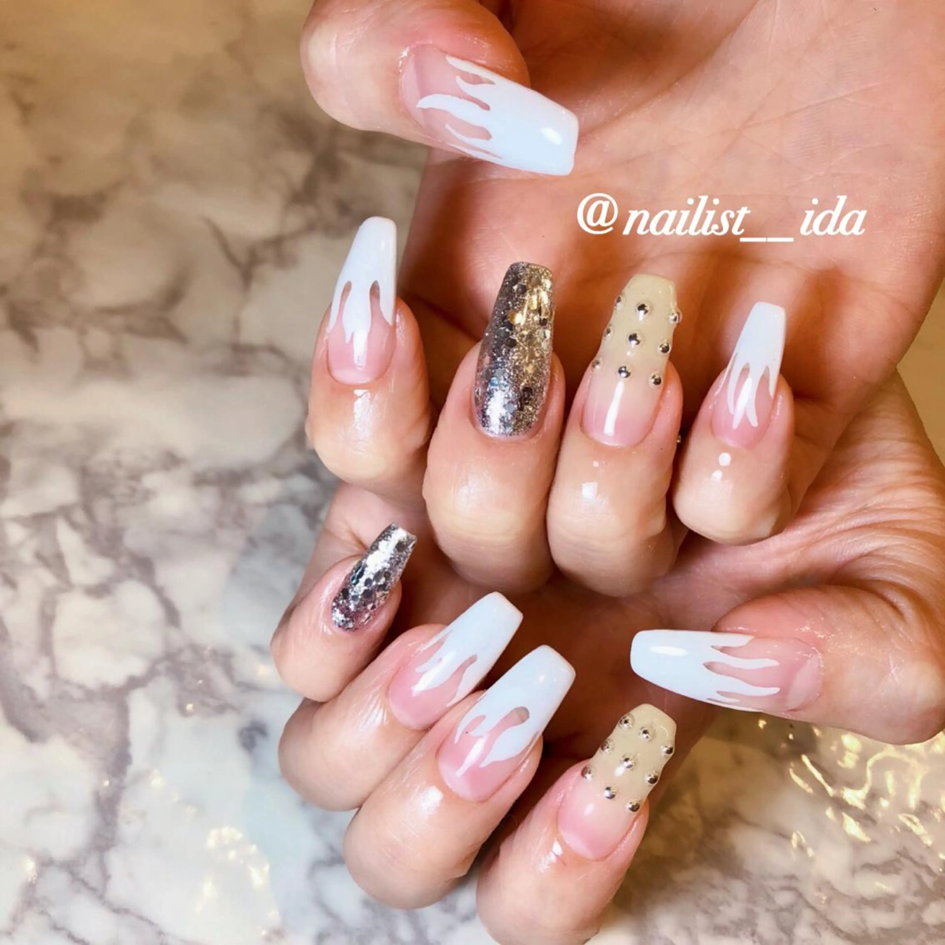 ネイル Arowa 伊田のネイルデザイン