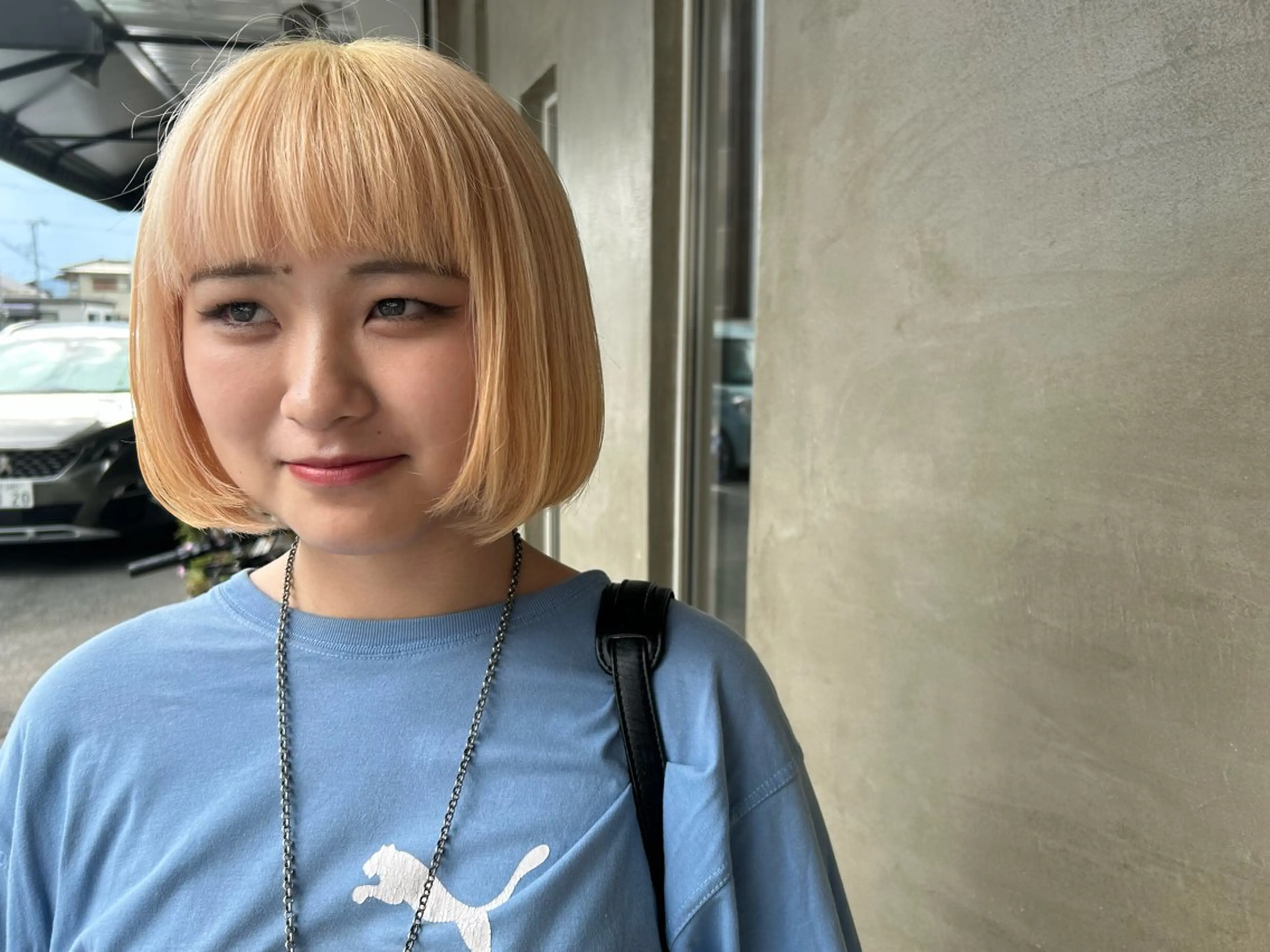 ショート カラー ブリーチ 抜きっぱなしブロンド 柔らかカラー🥛 mayucoのヘアスタイル