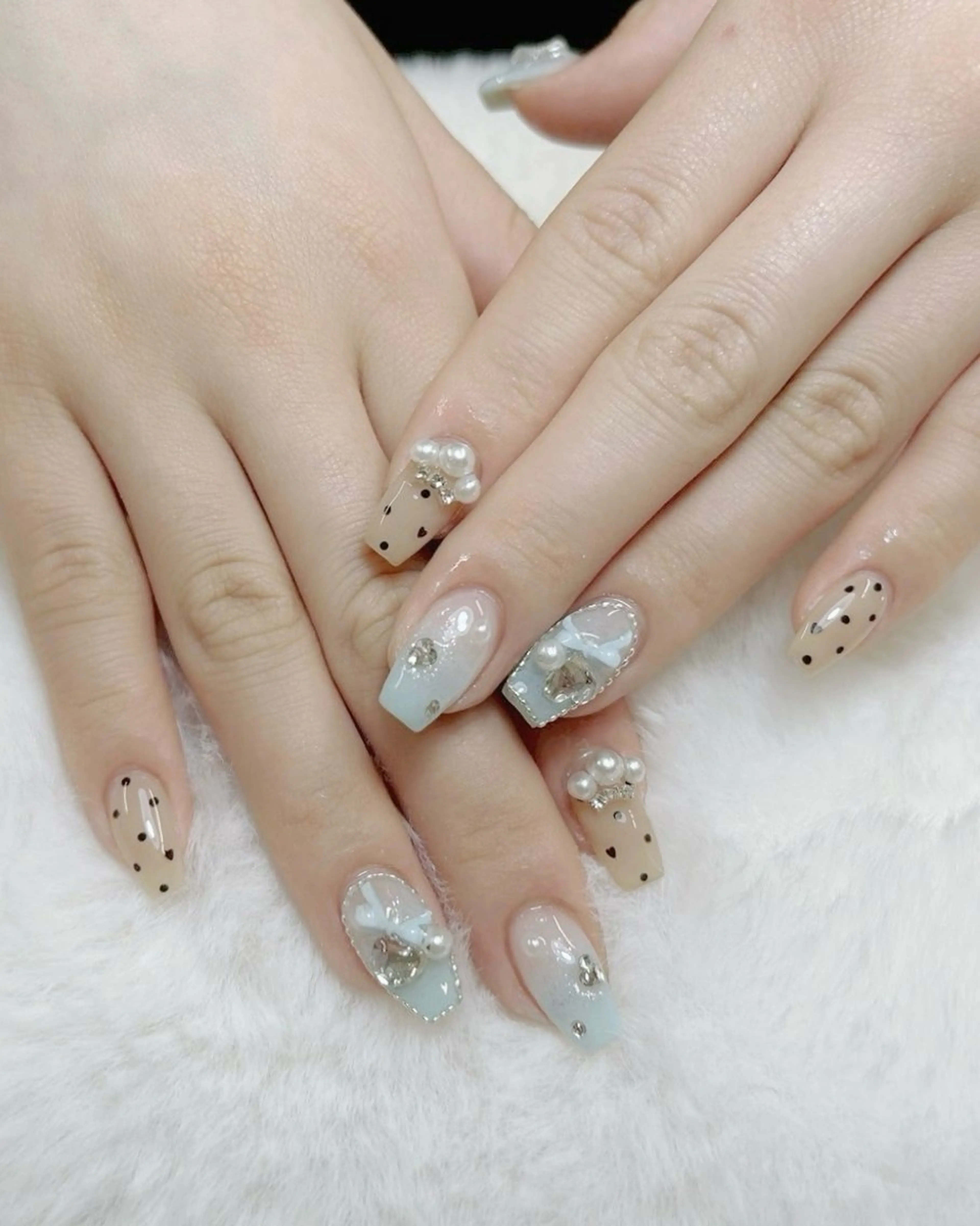 ネイル 韓国ネイル 水色 夏ネイル ワンホンネイル ハンドネイル ハンドケア Speraネイル 大宮店🎀のネイルデザイン