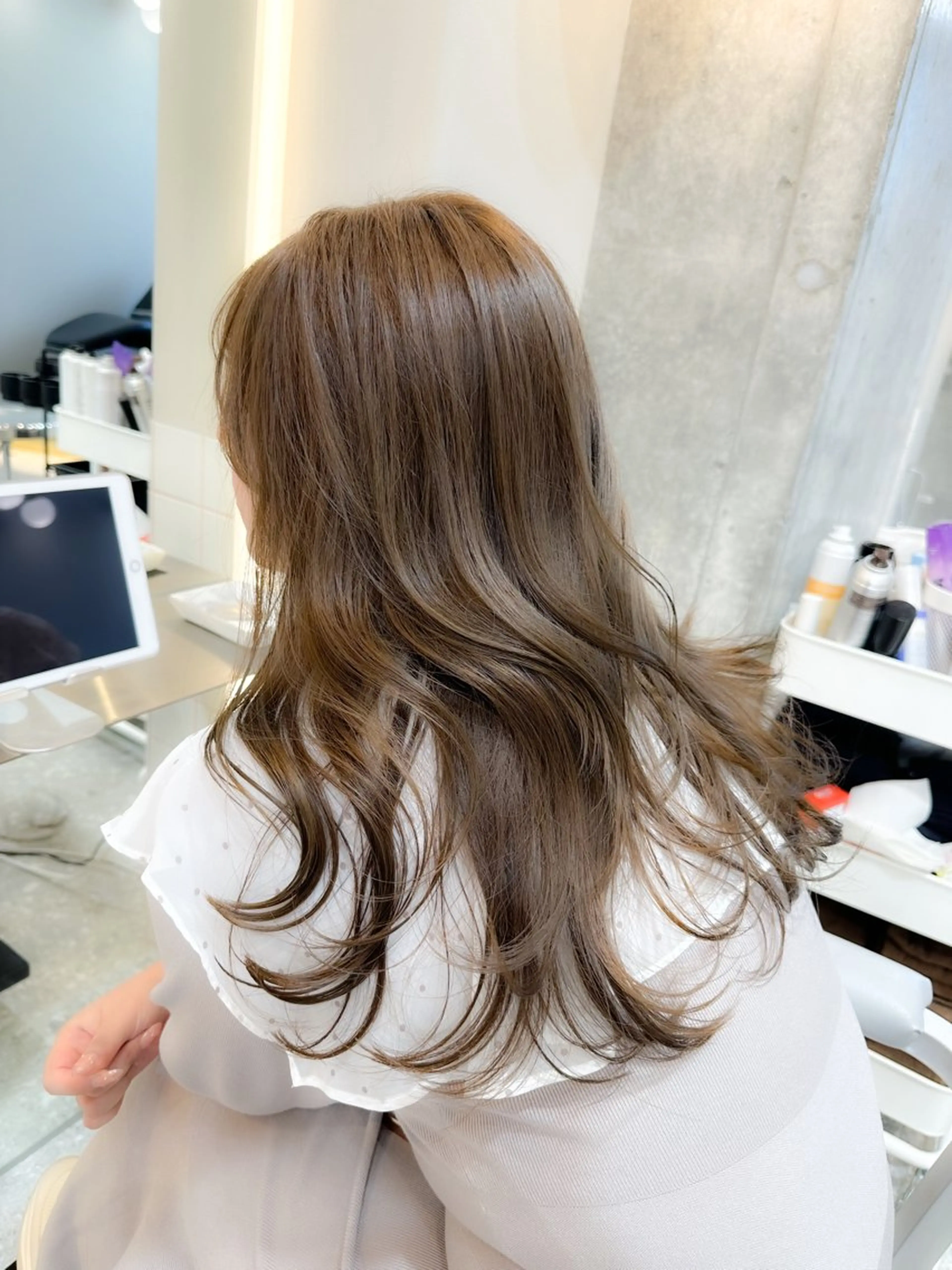 セミロング カラー ブリーチ ハイライトカラー インナーカラー ボブ エクステ ヘアカラー トリートメント 新宿/韓国風レイヤー 髪質改善/渋谷直樹のヘアスタイル