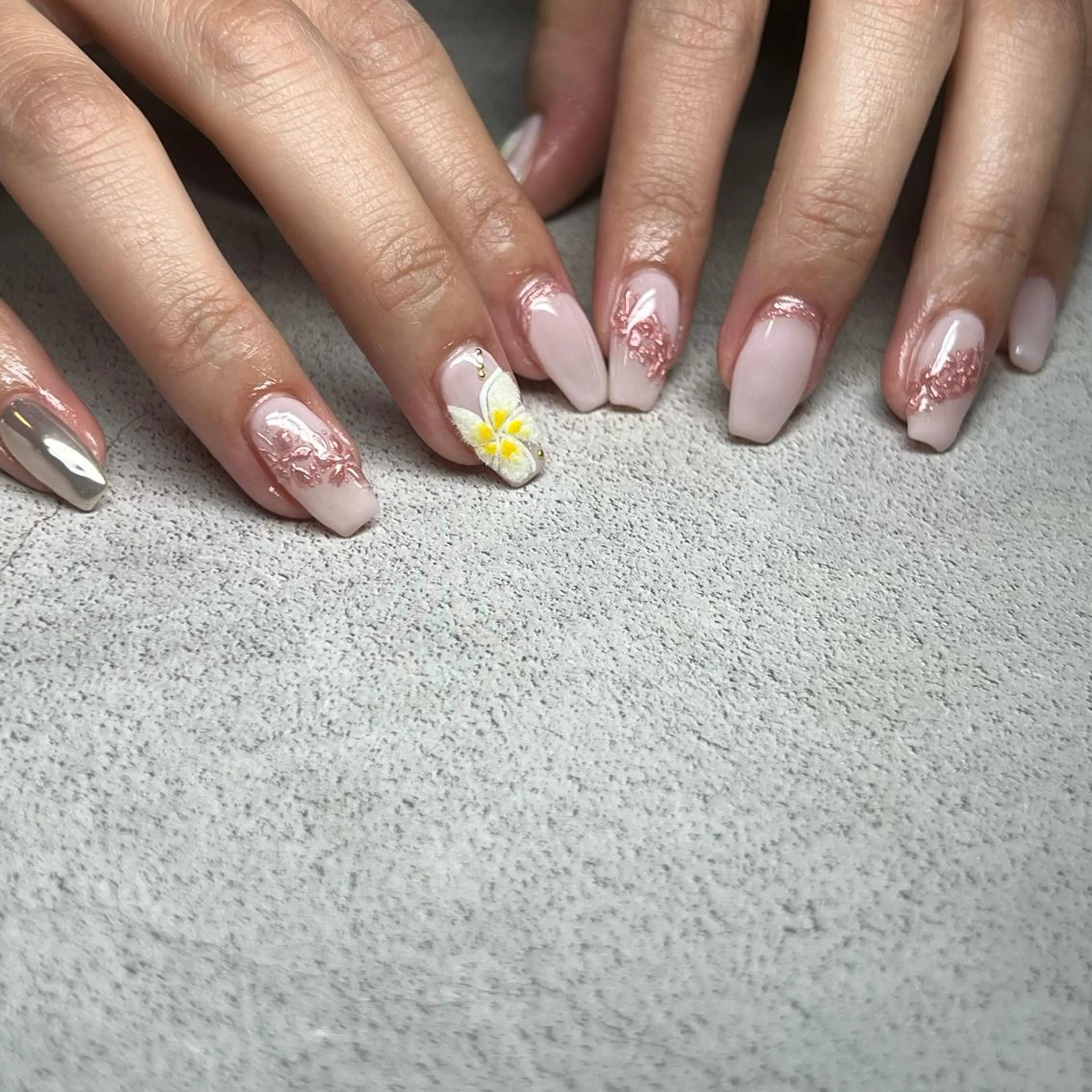 ネイル ハンドネイル 𝐫𝐚𝐢 𝐧𝐚𝐢𝐥のネイルデザイン