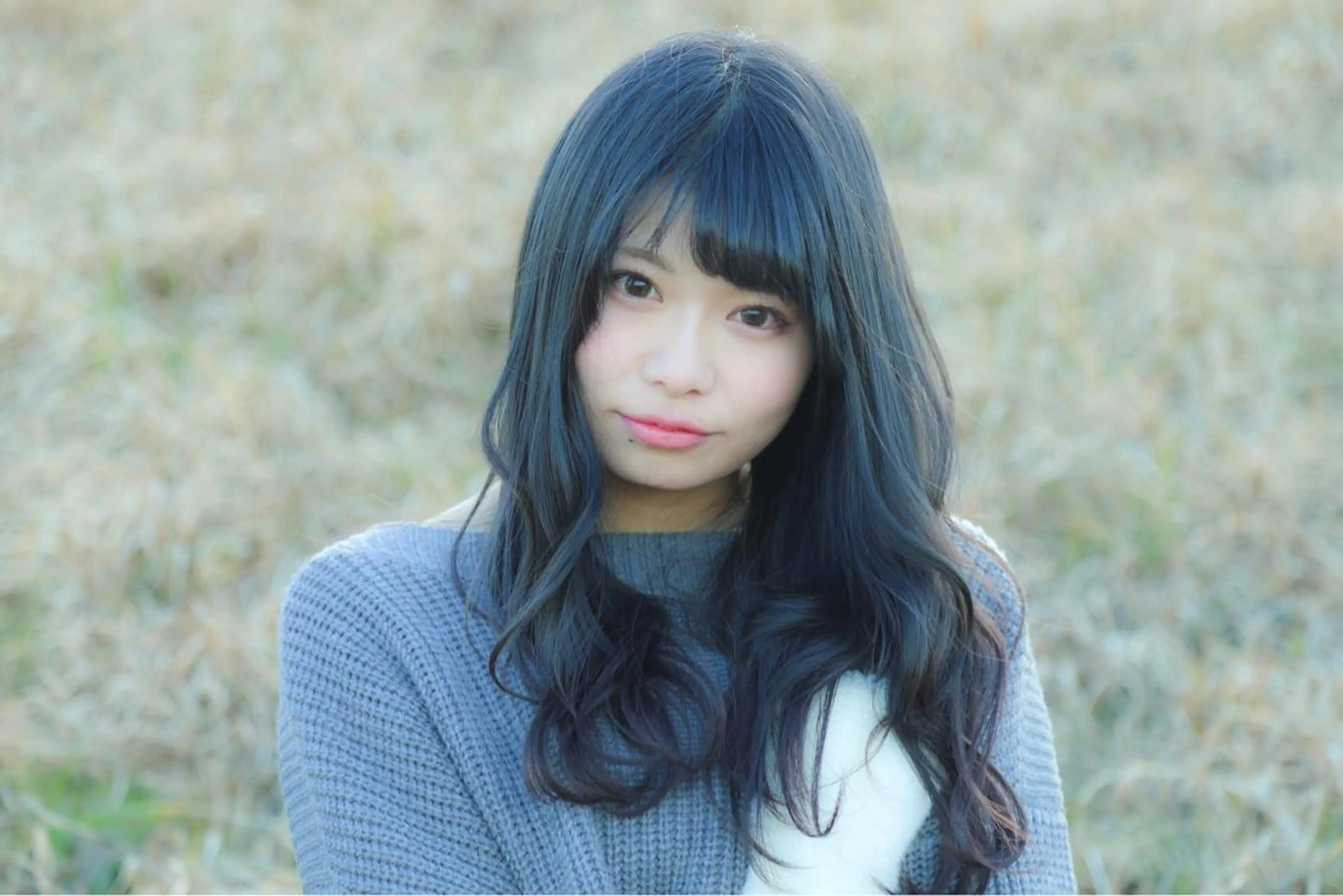 ロング TAI透明カラー 柔らかい縮毛矯正のヘアスタイル
