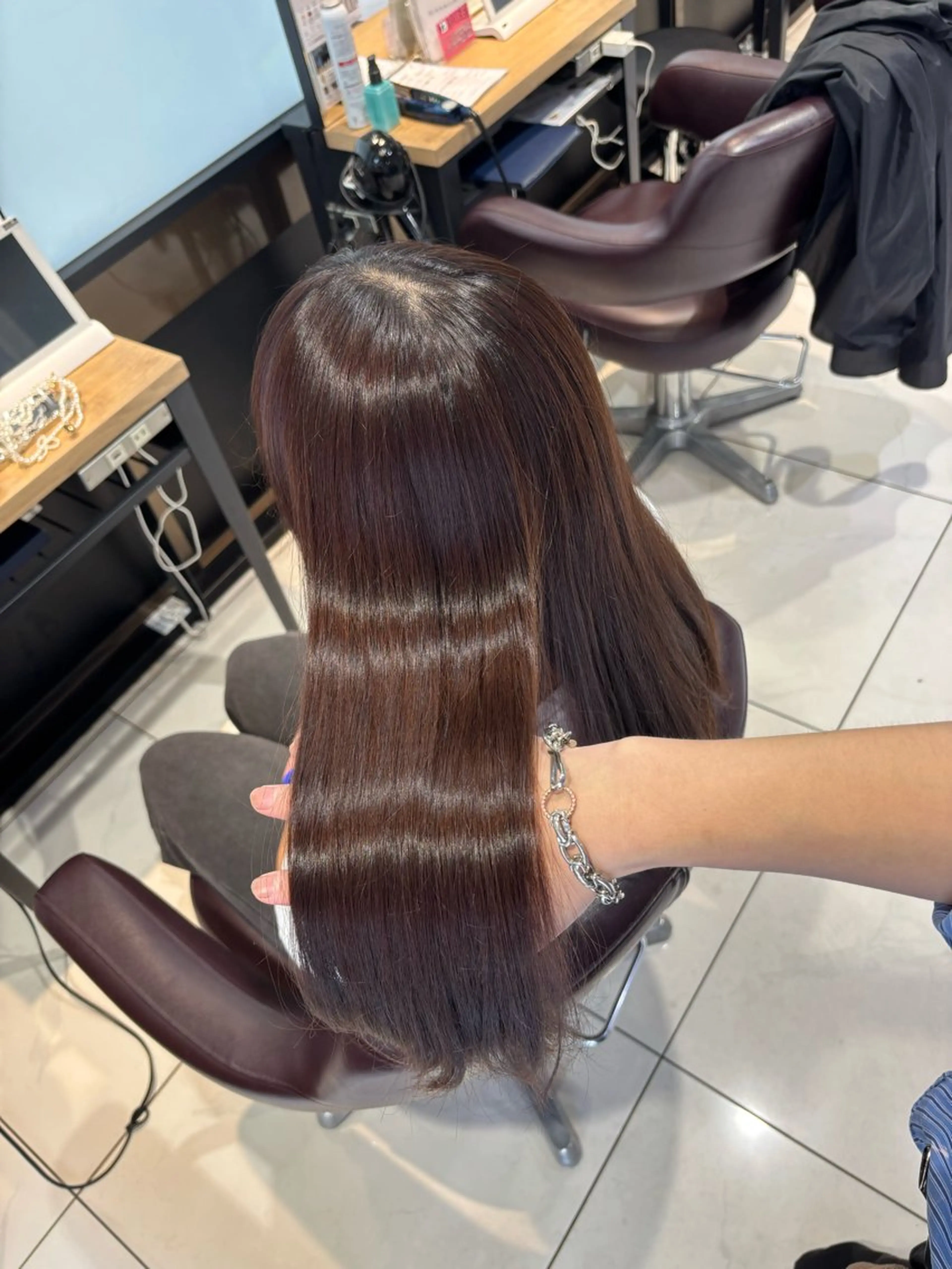 ロング カラー カット ヘアカラー トリートメント 🩵レイヤー✖︎ 髪質改善🩵リョウヤのヘアスタイル