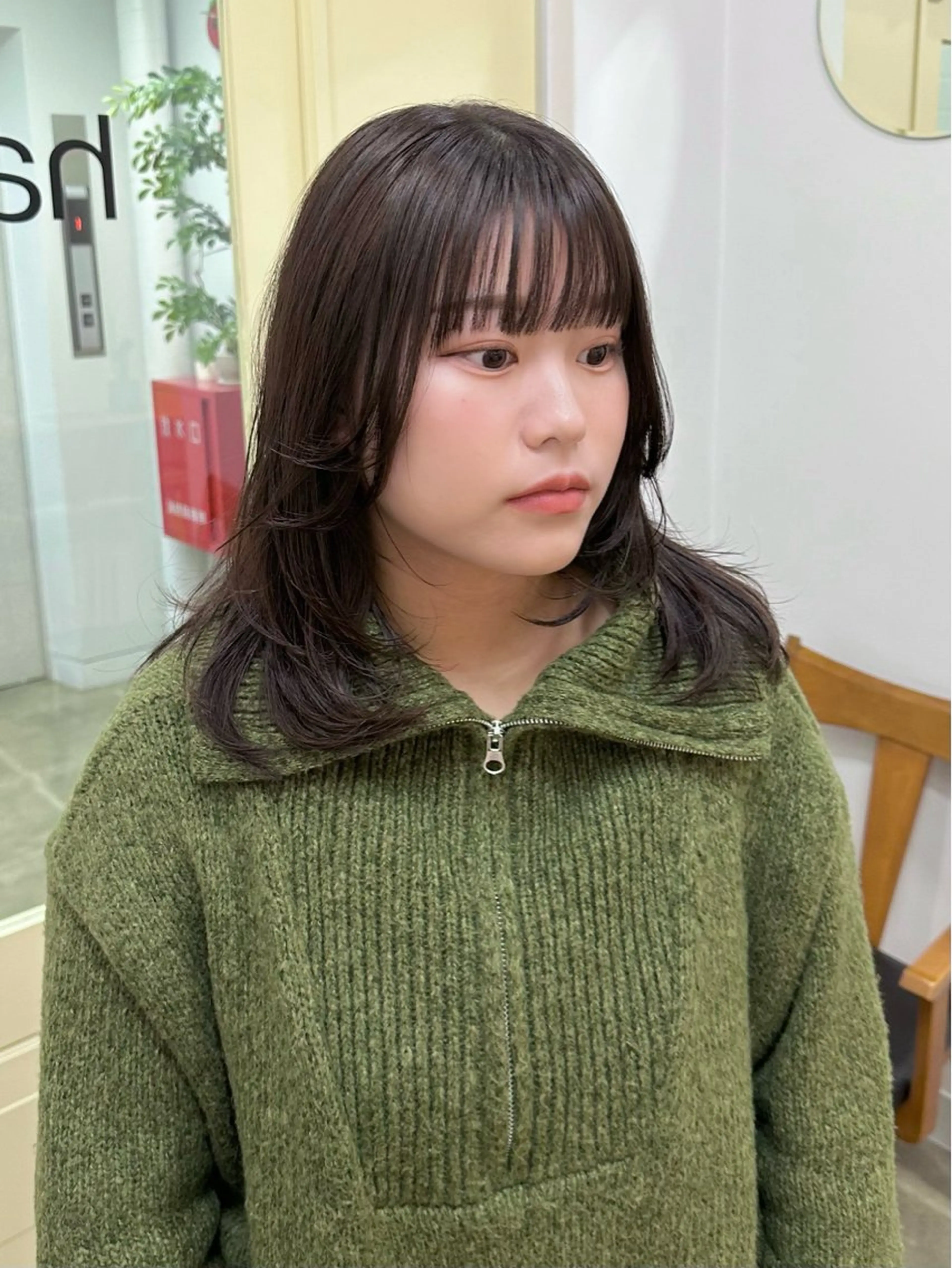 セミロング カラー レイヤーカット カット ヘアカラー 四日市/レイヤー /似合わせカットのヘアスタイル