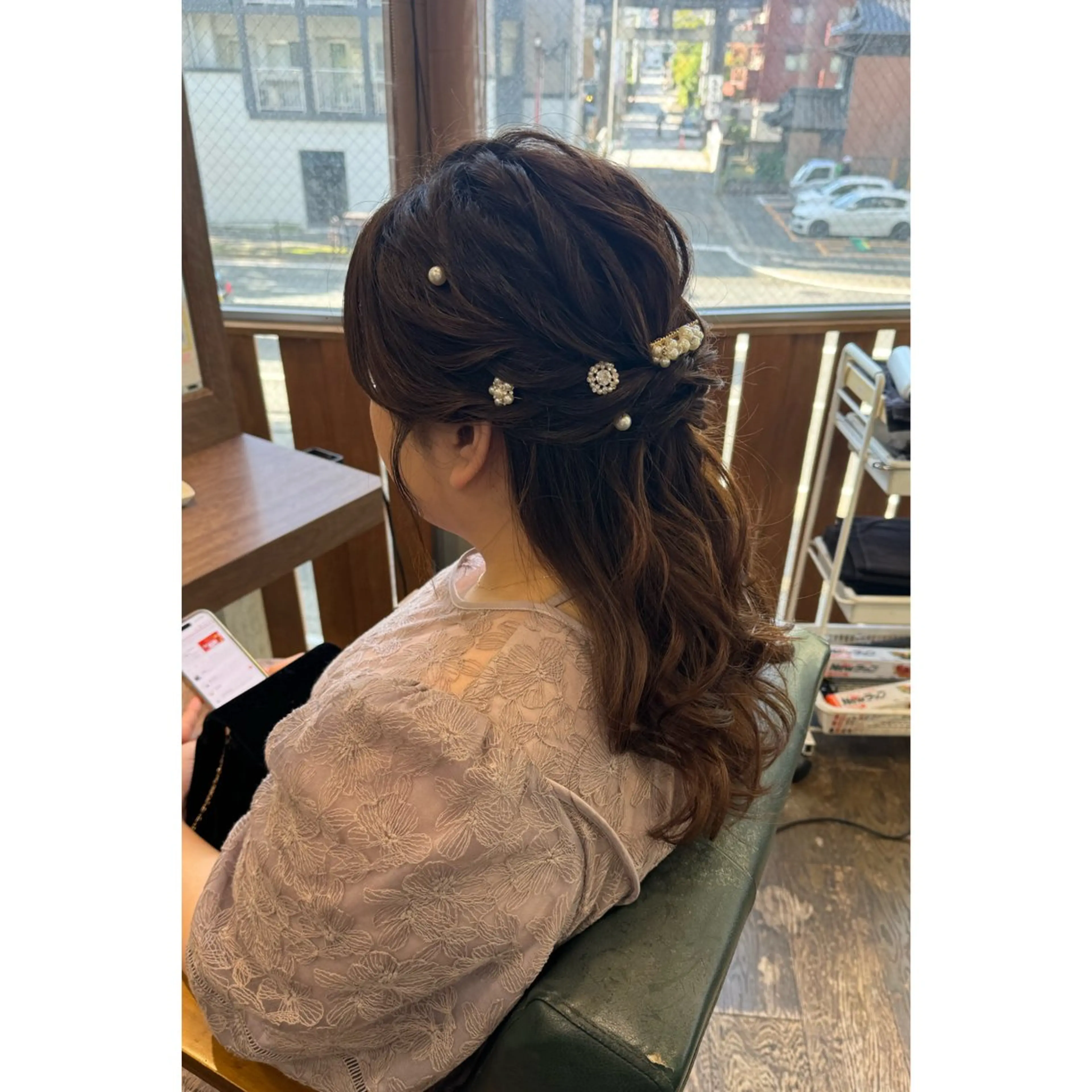 ロング ヘアアレンジ ハーフアップ ヘアセット ハイトーン/ ダブルカラー/透明感のヘアスタイル