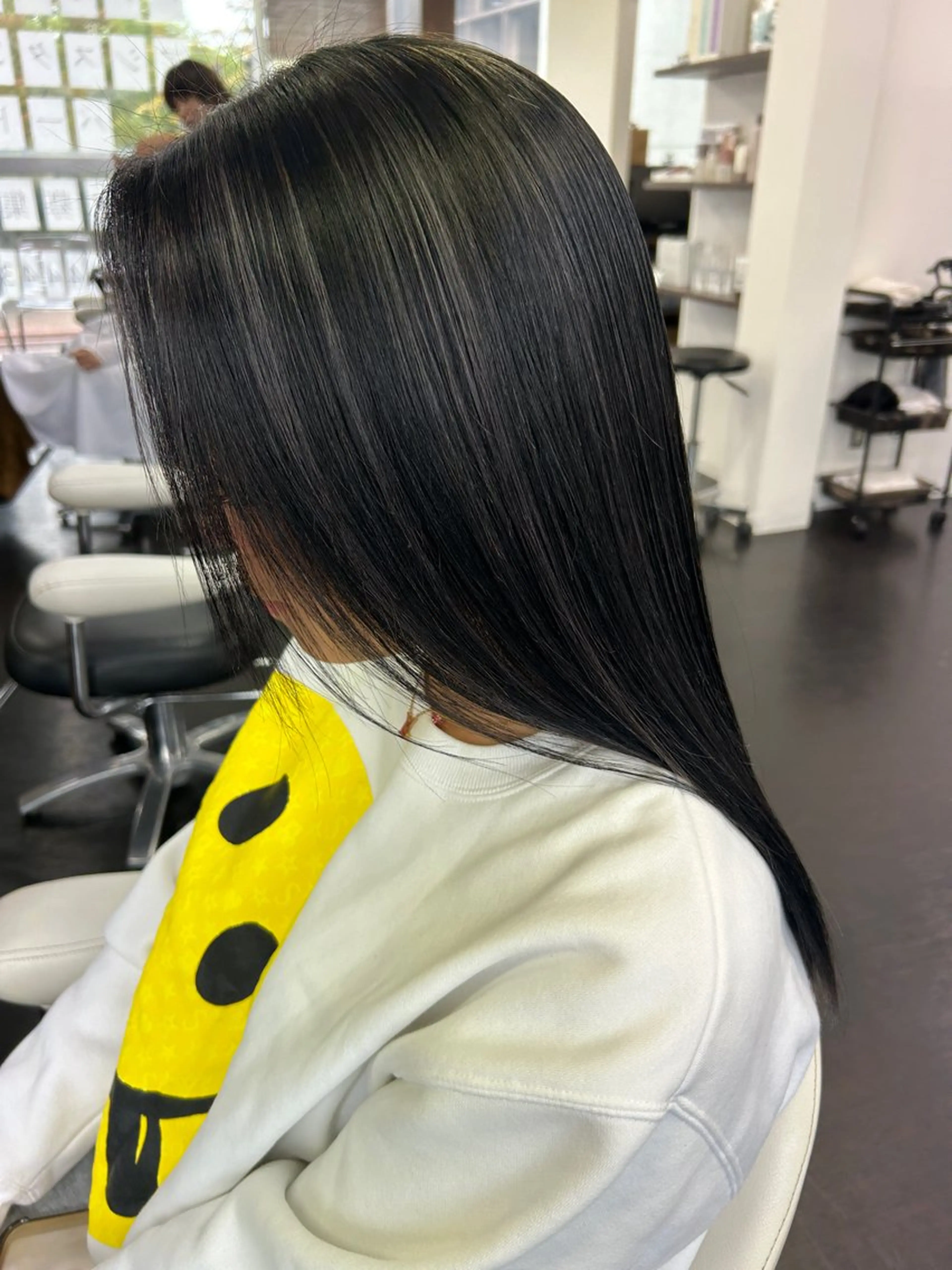 ロング 桝田 友美のヘアスタイル