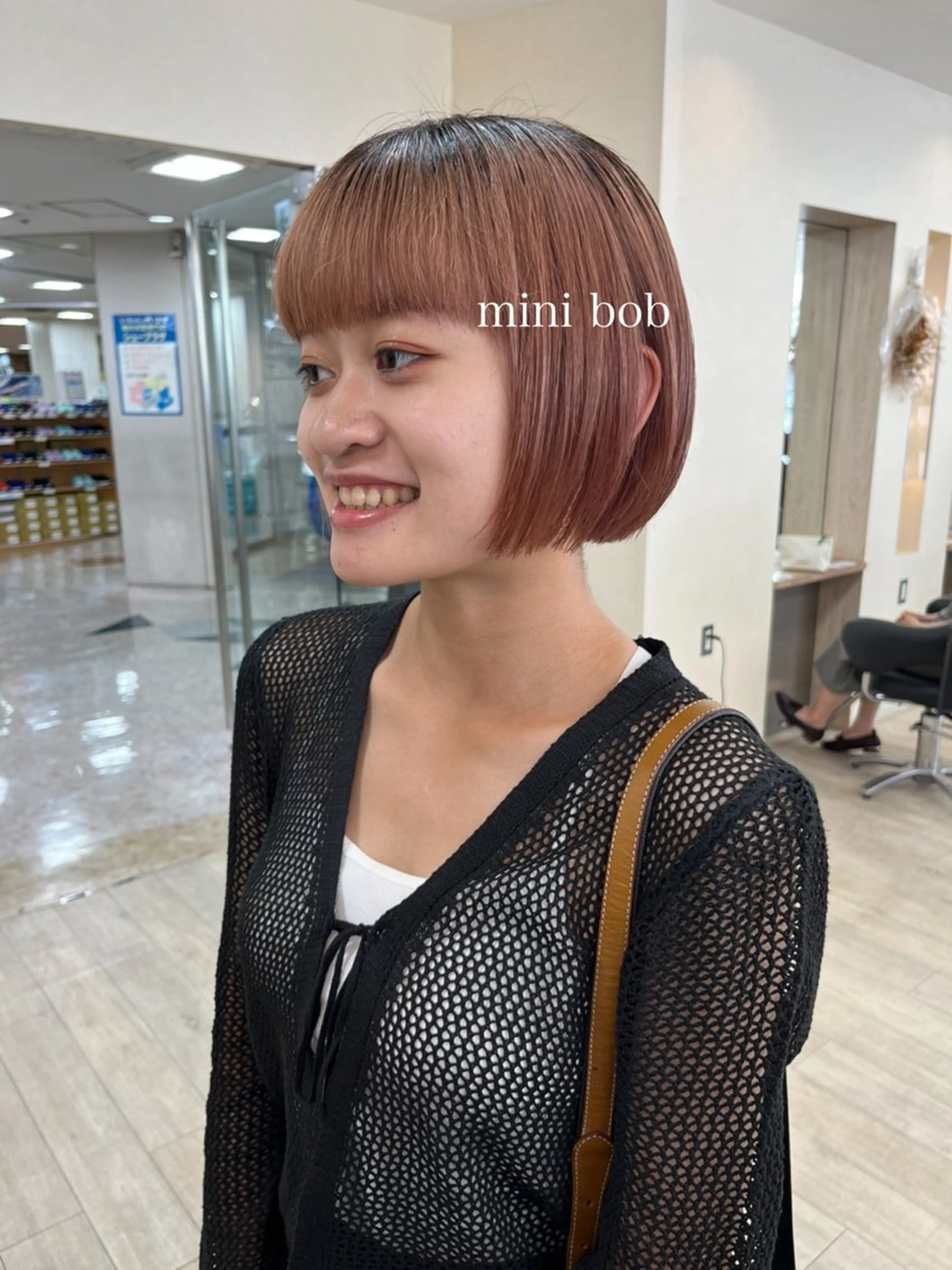 ショート 切りっぱなしボブ ショートボブ ハンサムショート ボブ ショートヘア カット トリートメント 初めてのショート お任せください✂️のヘアスタイル
