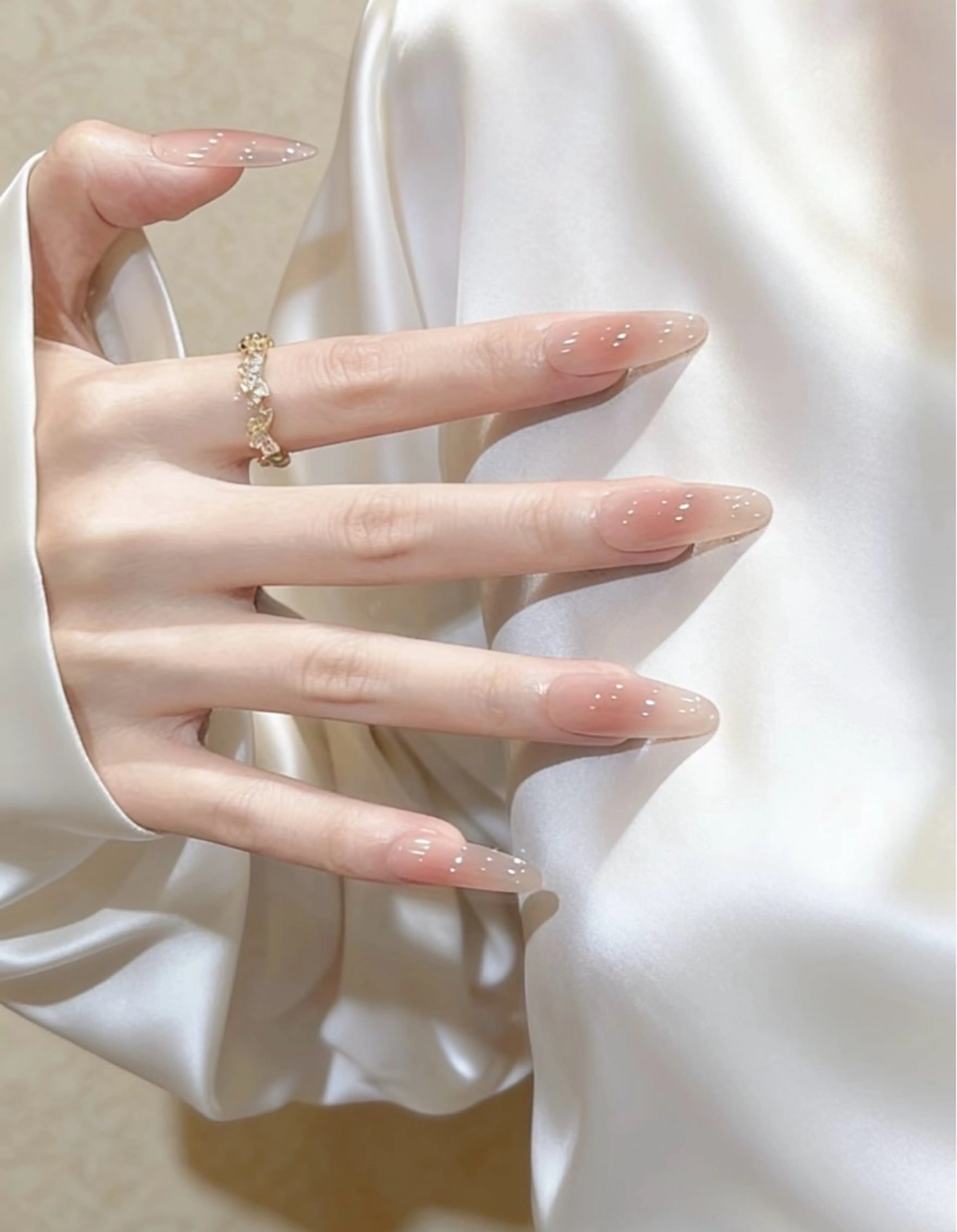 【チップ長さだし】ワンホンチーク🌸の写真