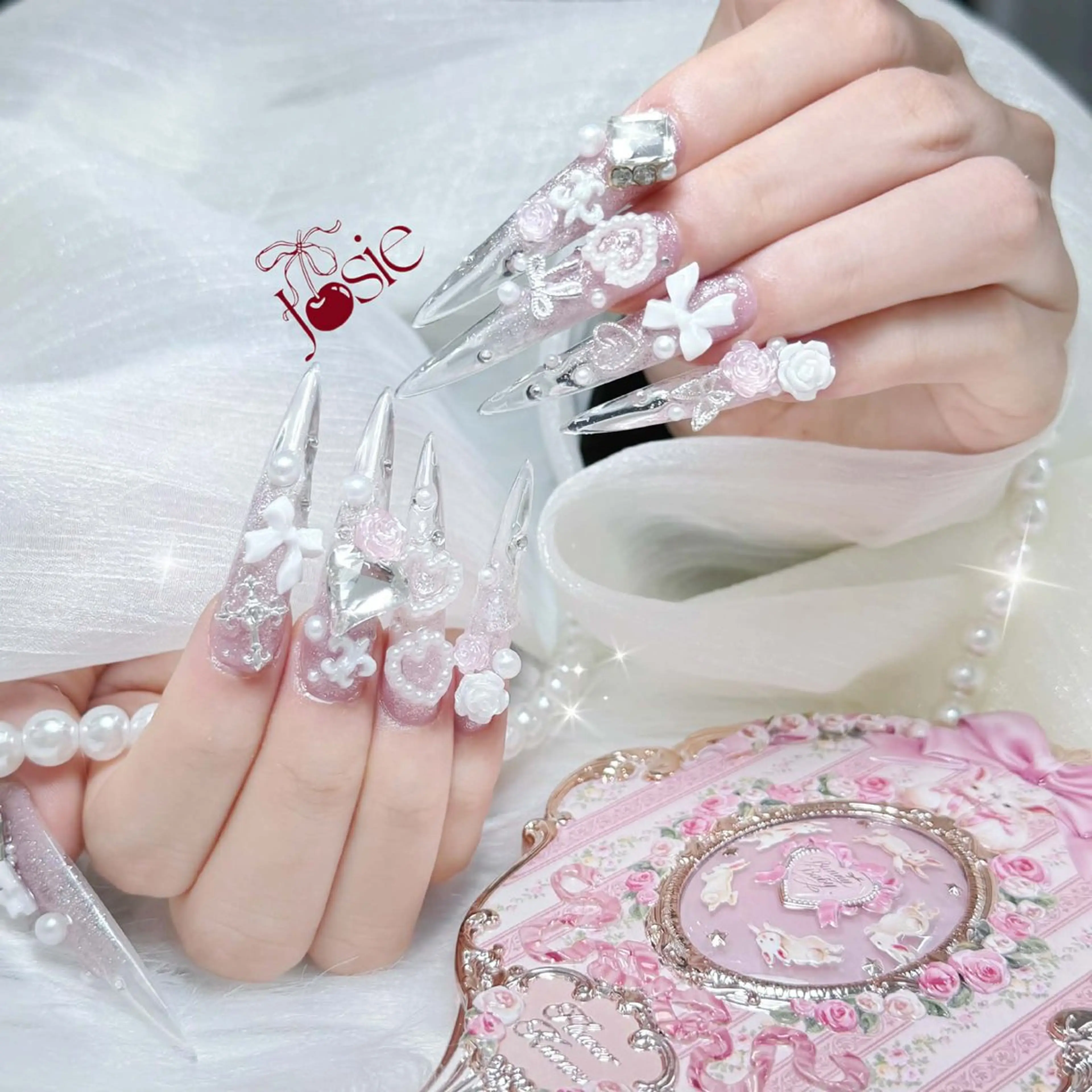 ネイル フレンチネイル キラキラネイル 韓国ネイル シンプルネイル ワンホンネイル ハンドネイル MEI Nailのネイルデザイン