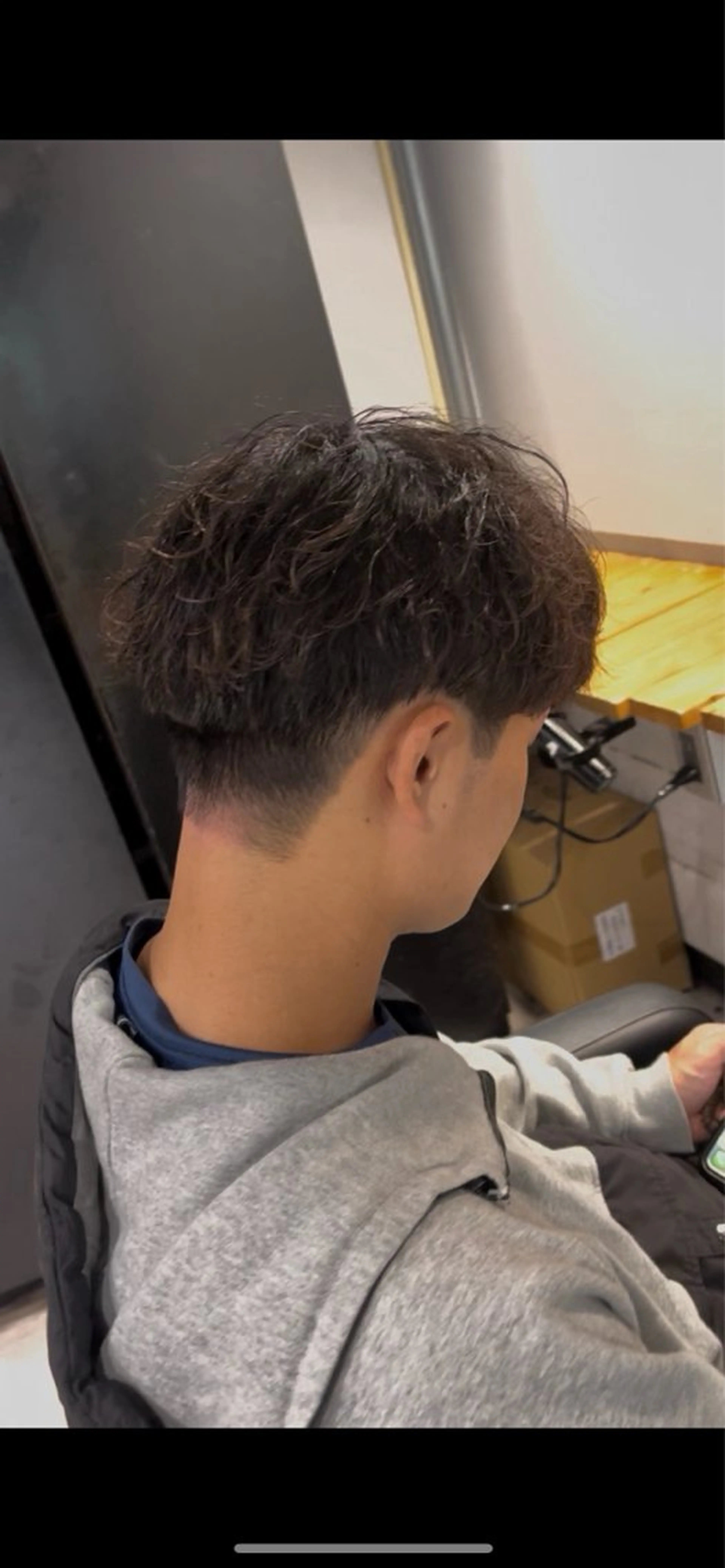 メンズ カット パーマ ✨透明感カラー✨ 艶髪🫧Yumaのヘアスタイル