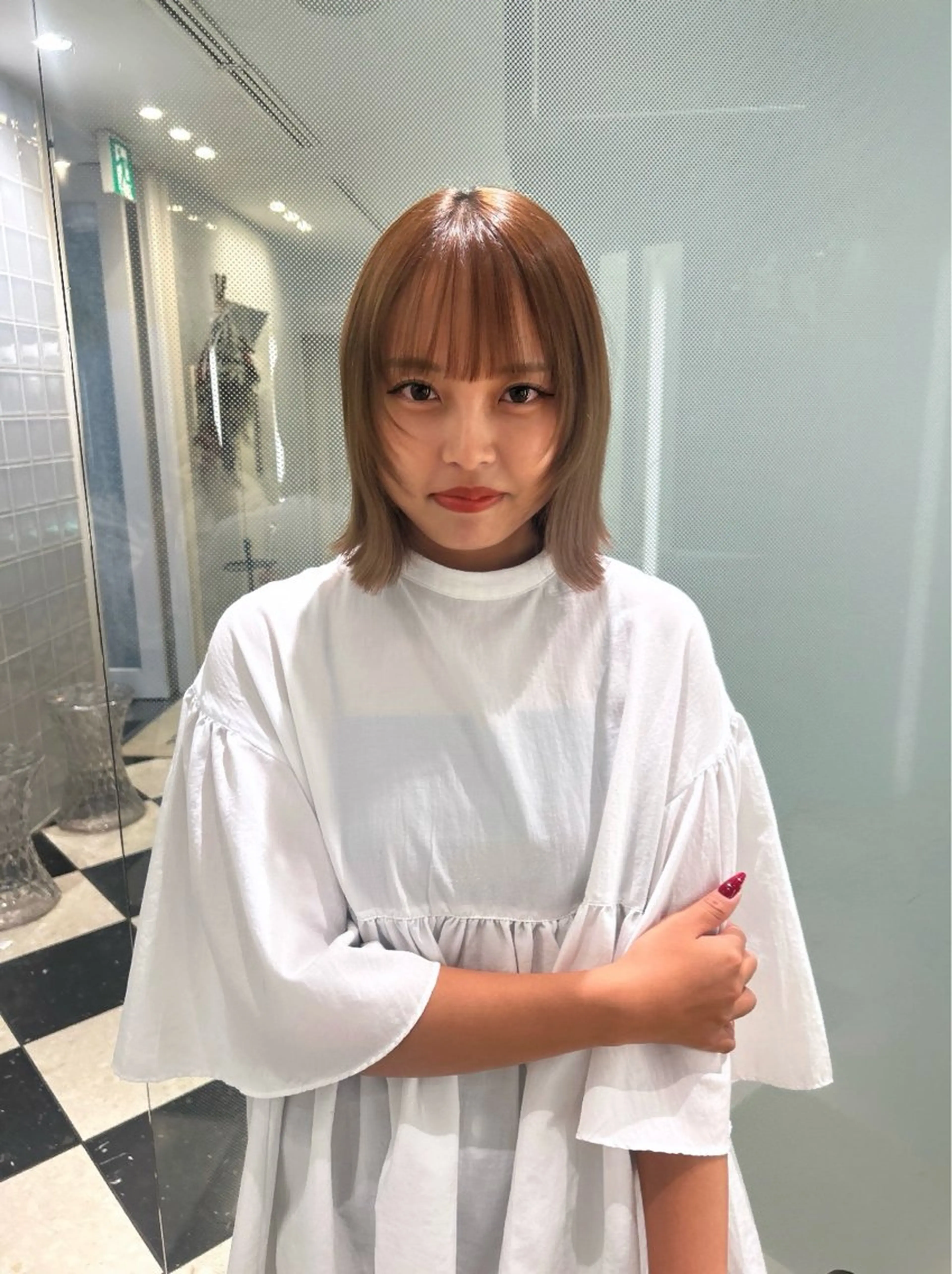 ミディアム ボブレイヤー ボブ レイヤーカット 外ハネヘア 大谷美佳/レイヤー カット/ツヤ髪のヘアスタイル