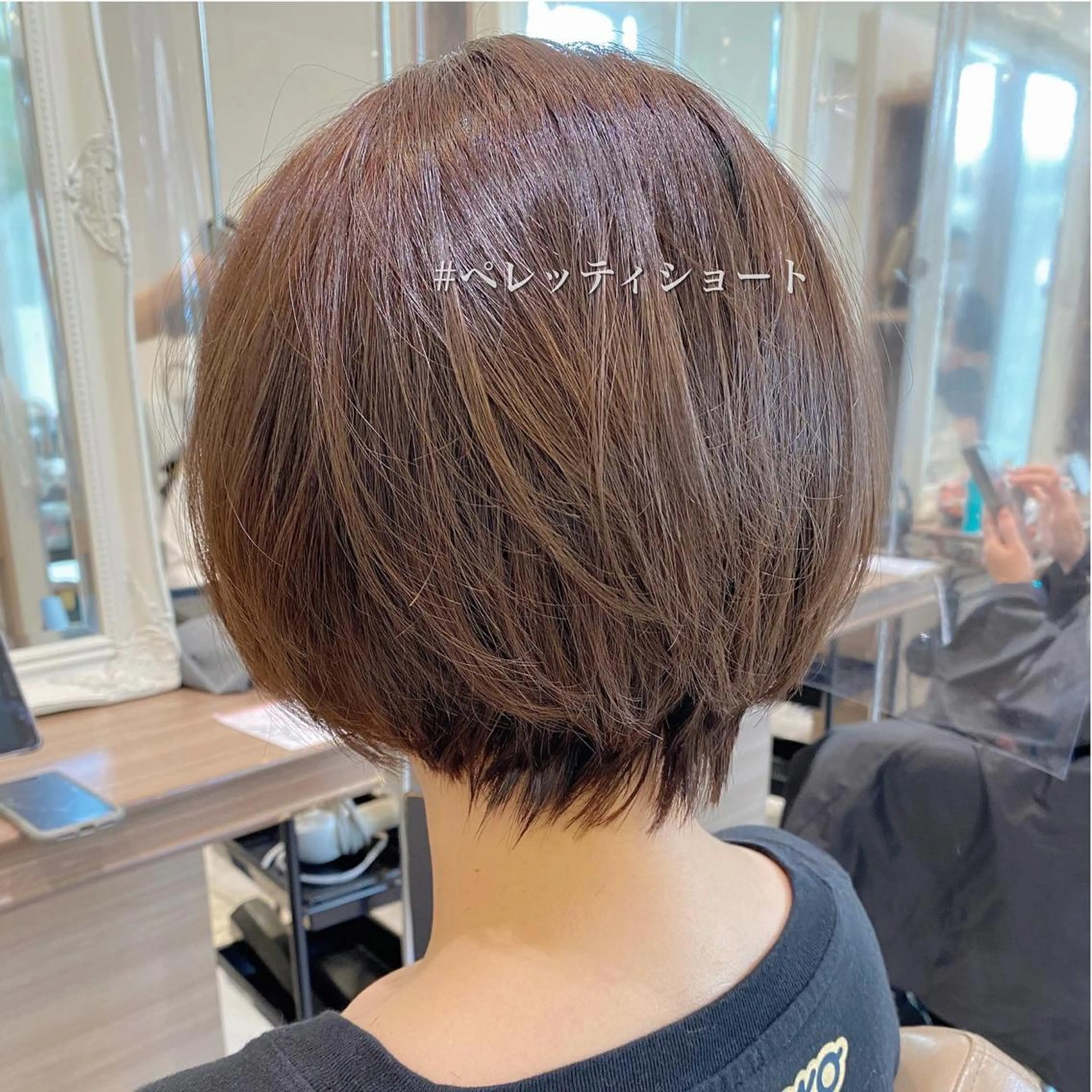 ショート 三鷹で1番ショート ボブをカットする新谷のヘアスタイル