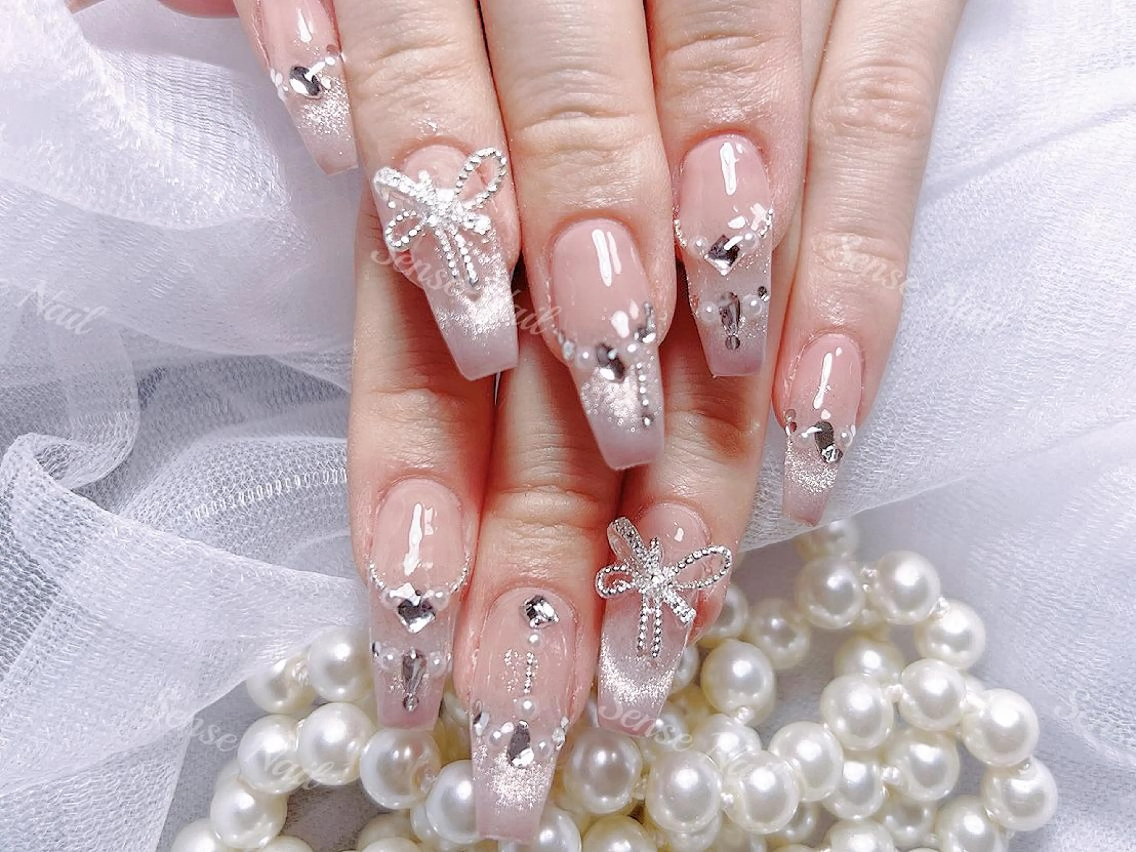 ネイル ハンドネイル ハンドケア Feinn Ink💕のネイルデザイン