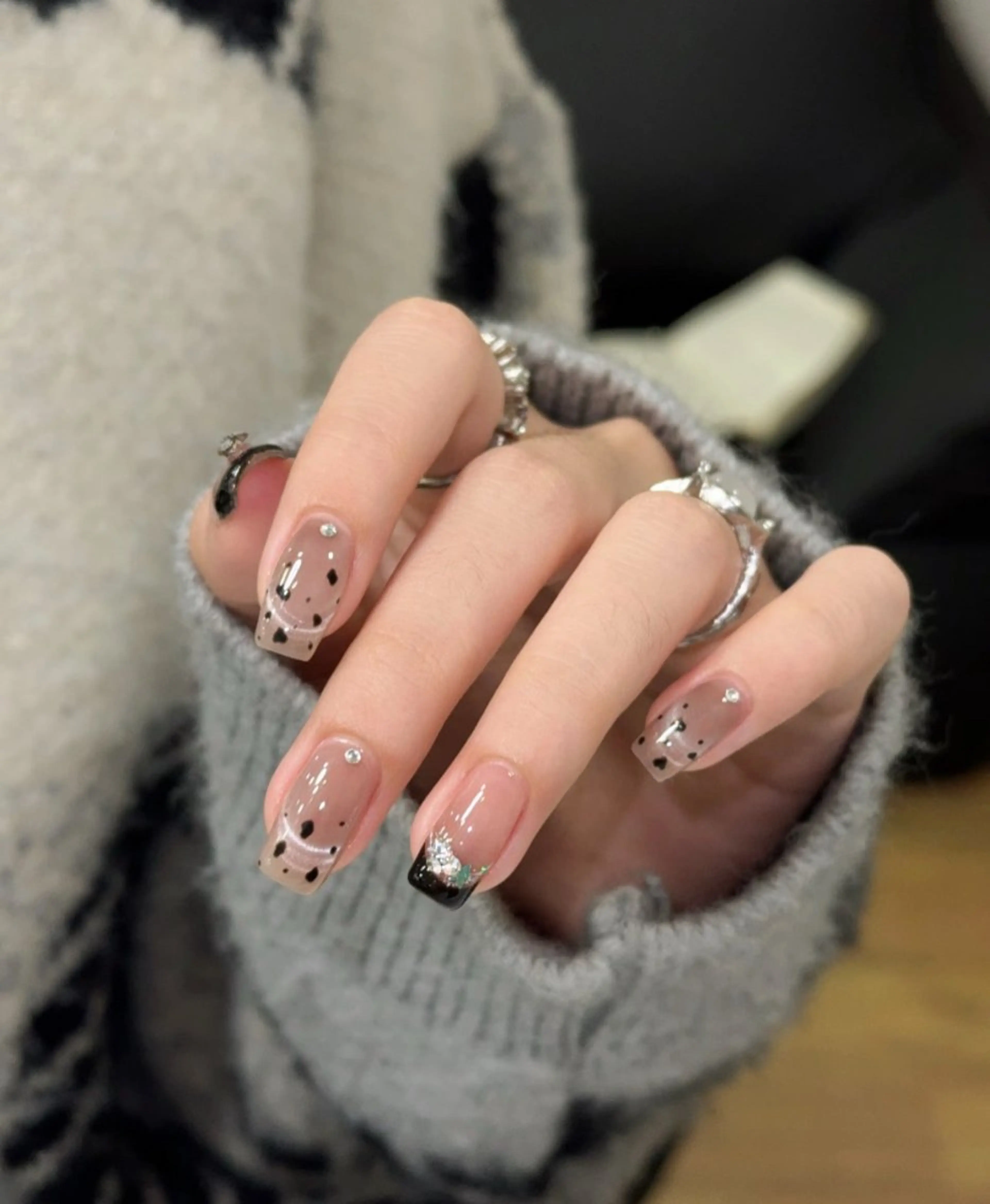 ネイル ハンドネイル THE ONE 山本のネイルデザイン