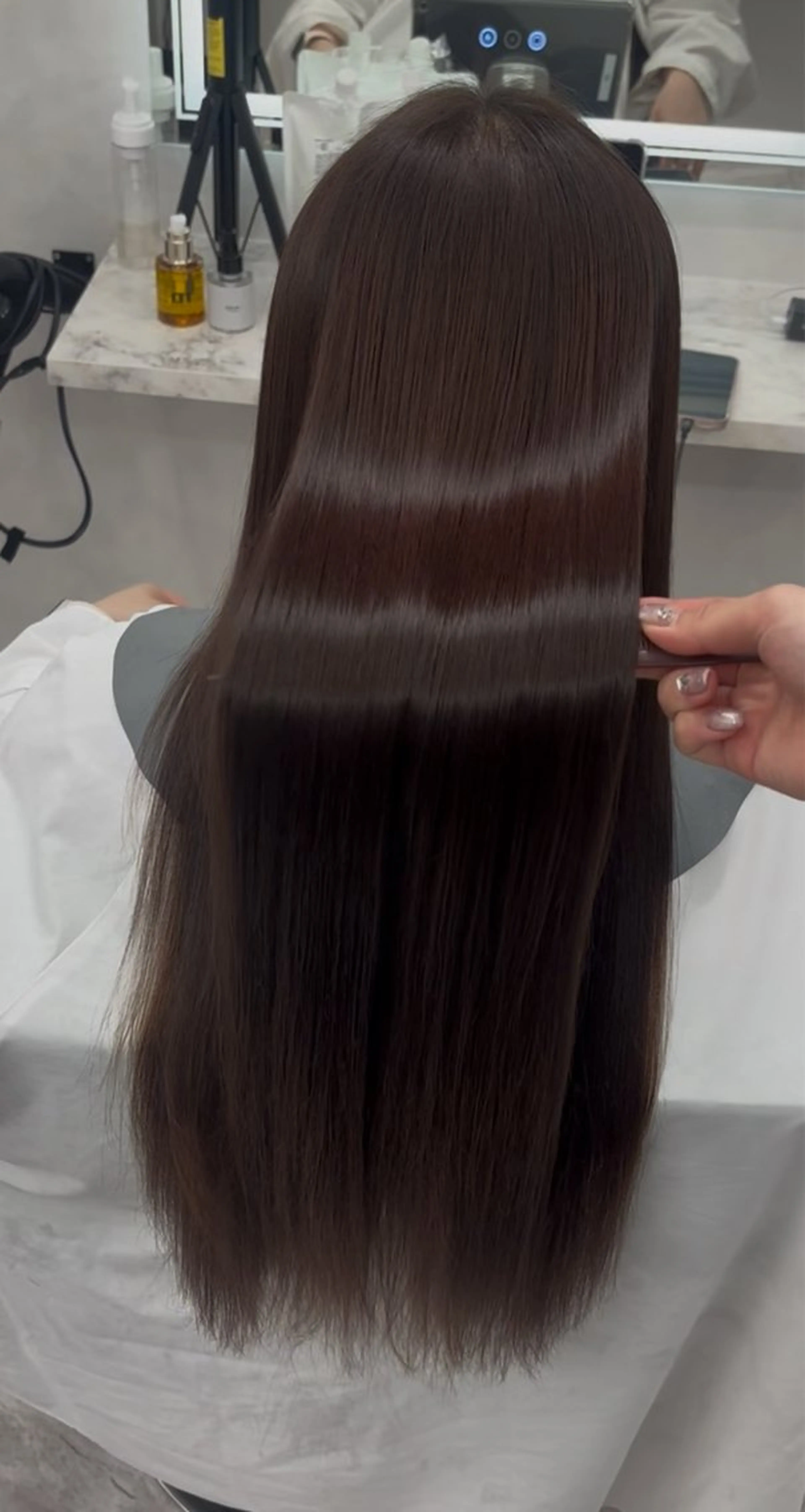 【土曜日限定】【ブリーチ毛限定】乾かすだけでまとまる♡♡ブリーチ縮毛矯正+オーダーメイドトリートメントの写真