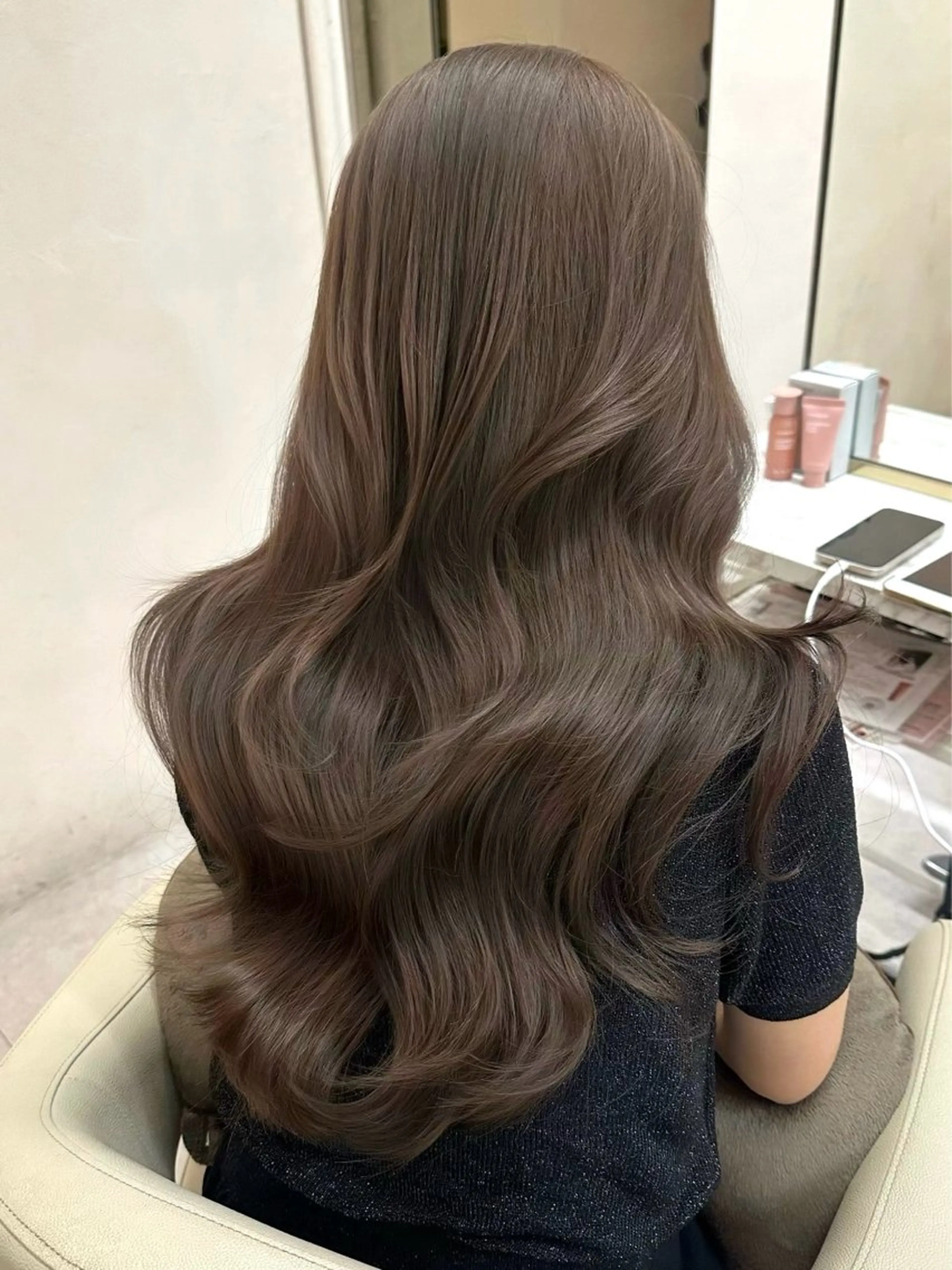 ロング カラー レイヤーカット ヘアカラー トリートメント 韓国ヘア🦢🖤 Sayumiのヘアスタイル