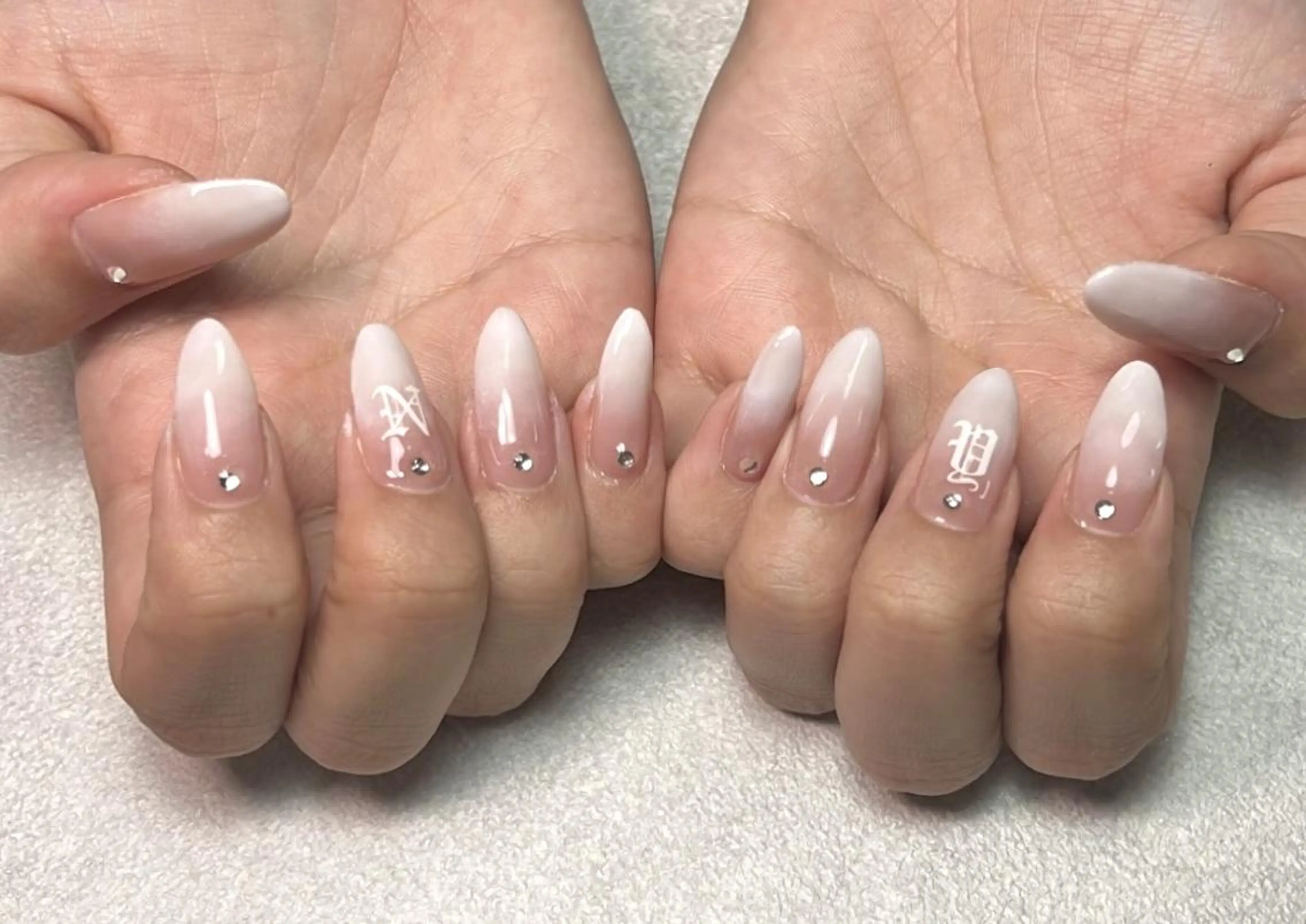 ネイル ネイリスト ハンのネイルデザイン
