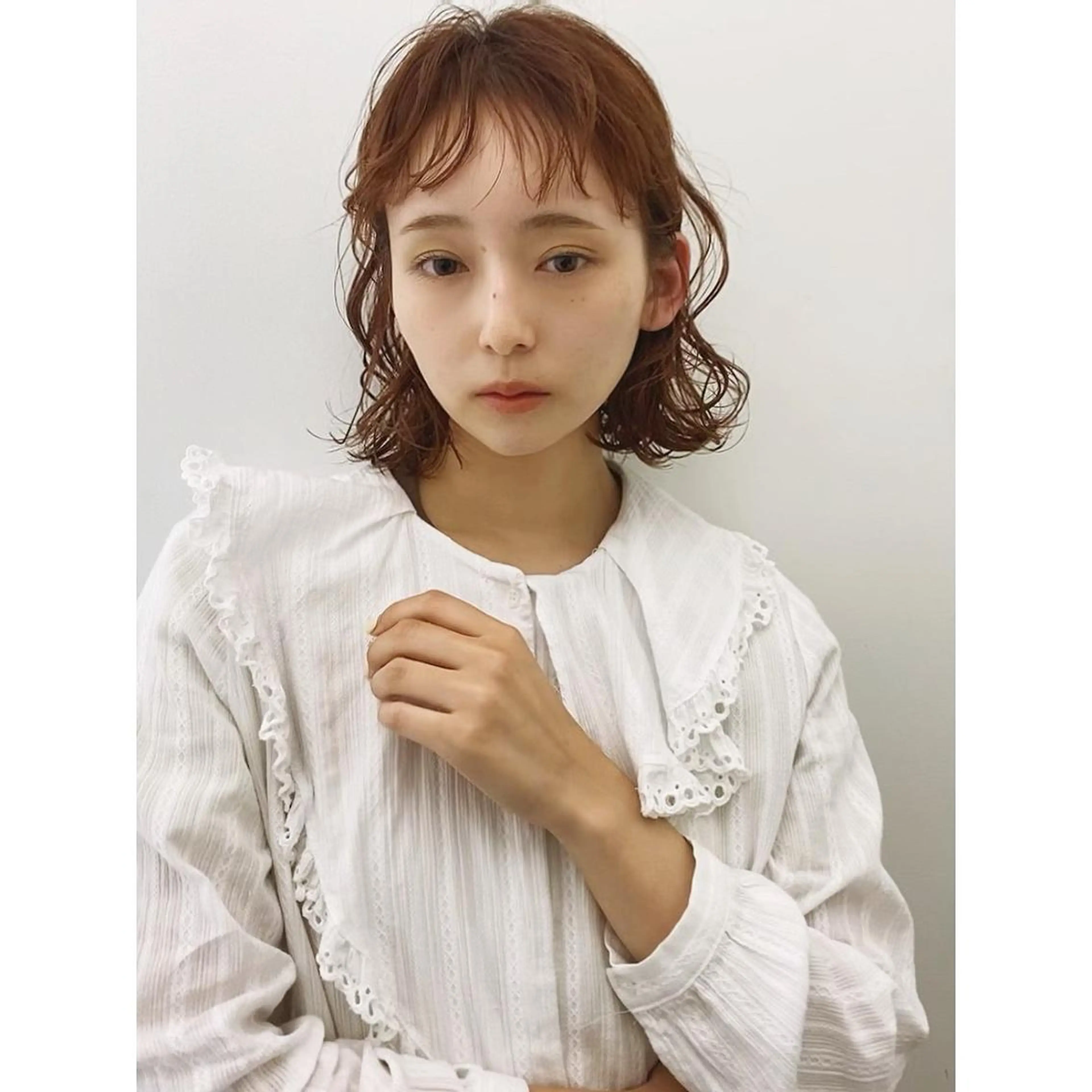 ミディアム カラー パーマ ミディアムパーマ オレンジ 大石 沙季のヘアスタイル