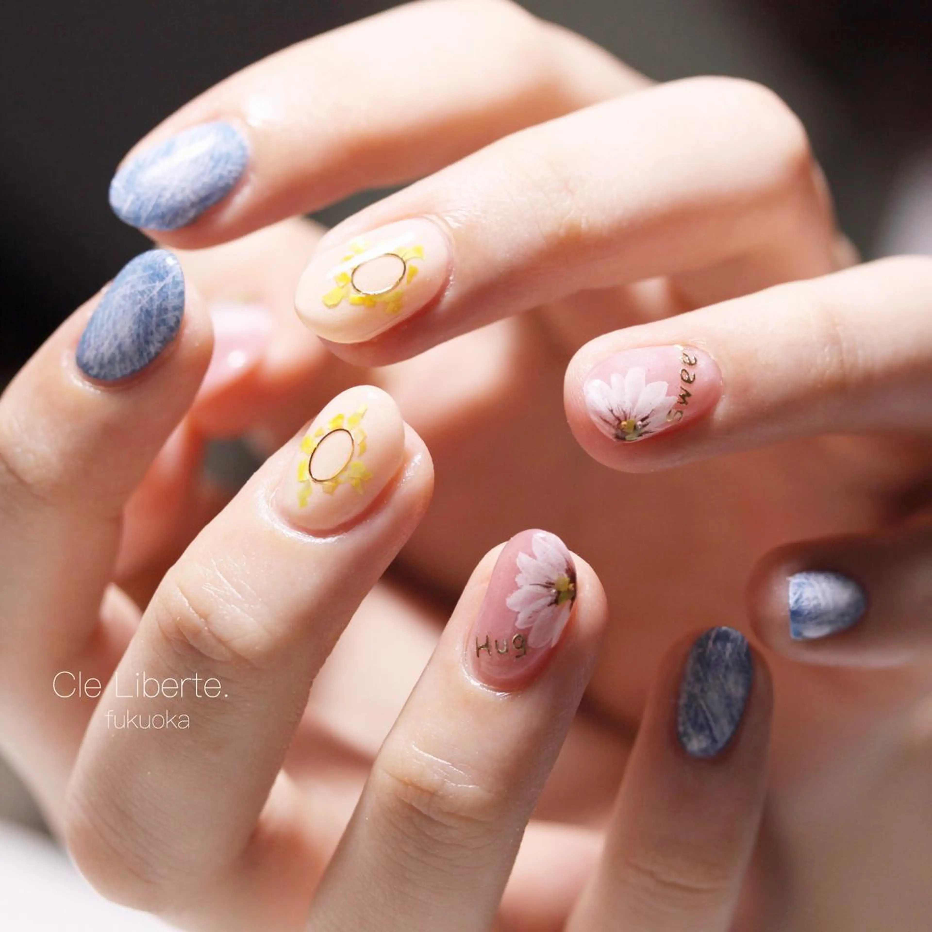 ネイル カジュアル フラワーネイル ブライダルネイル Elio 国泰寺のネイルデザイン