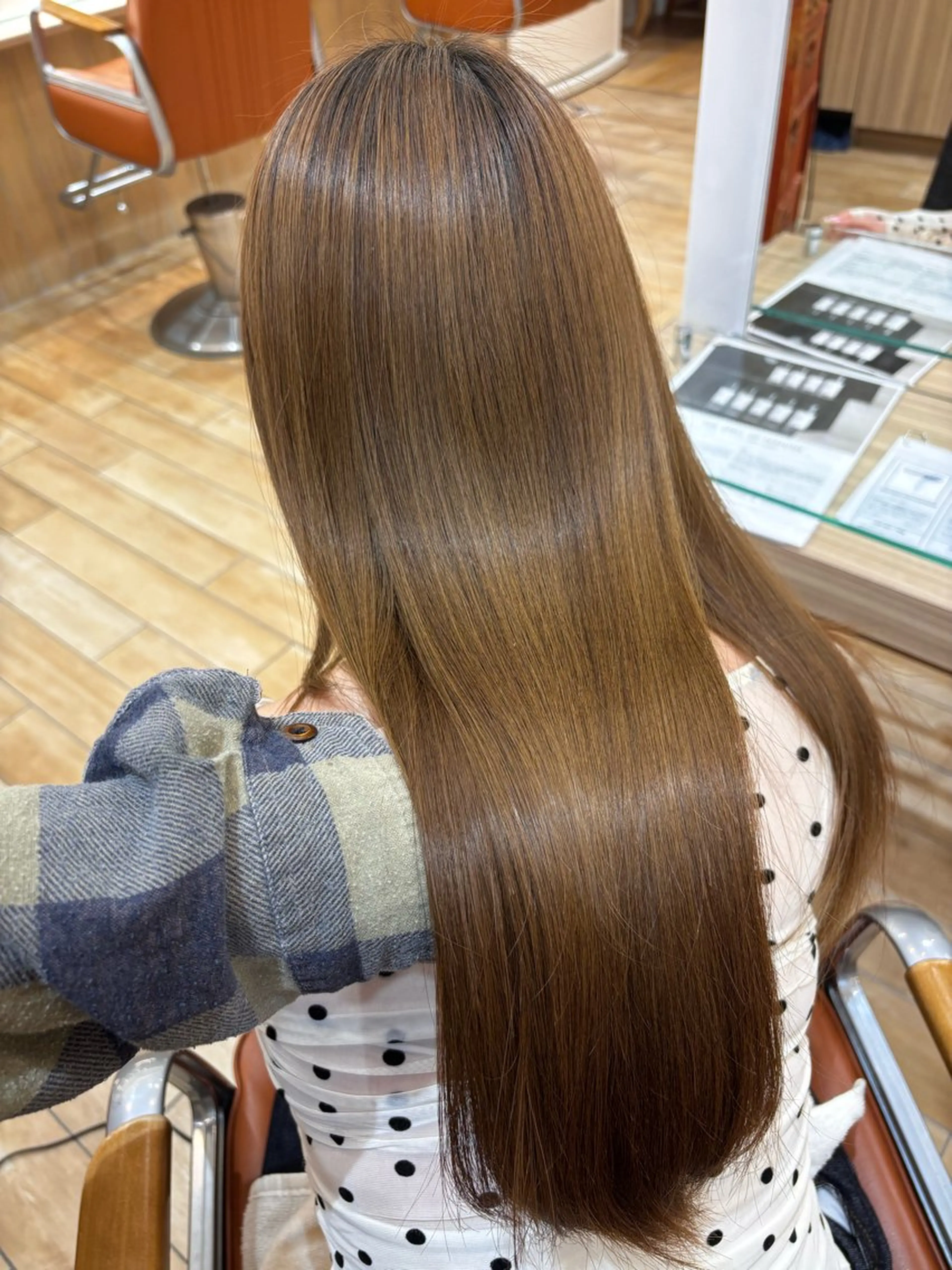 ロング カラー トリートメント 酸熱トリートメント 平久保 唯那のヘアスタイル