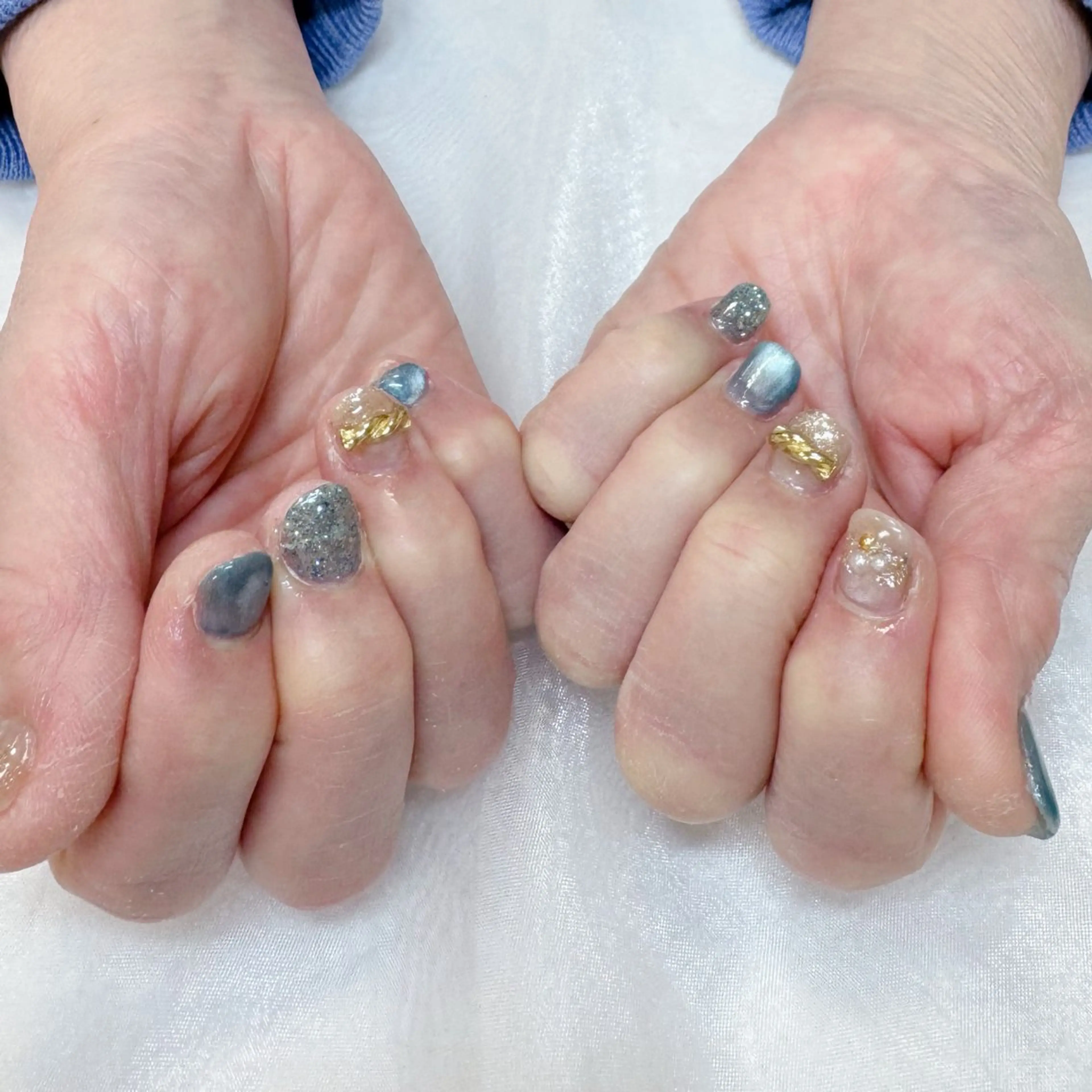 ネイル ブルー キラキラネイル マグネットネイル maruyasu. yのネイルデザイン