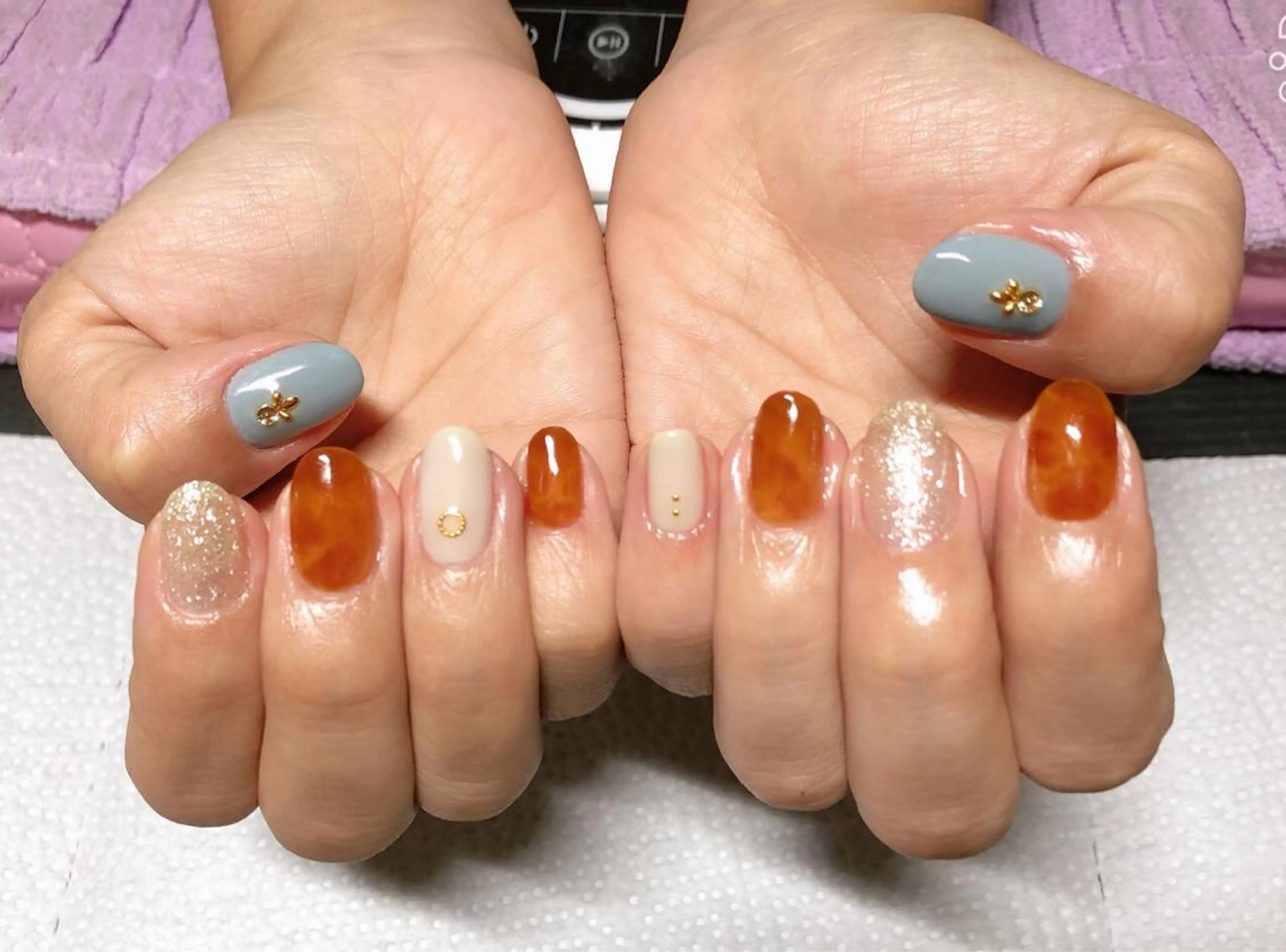 ネイル ブルー ラメ(グリッター) ハンドネイル ハンドケア u sのネイルデザイン