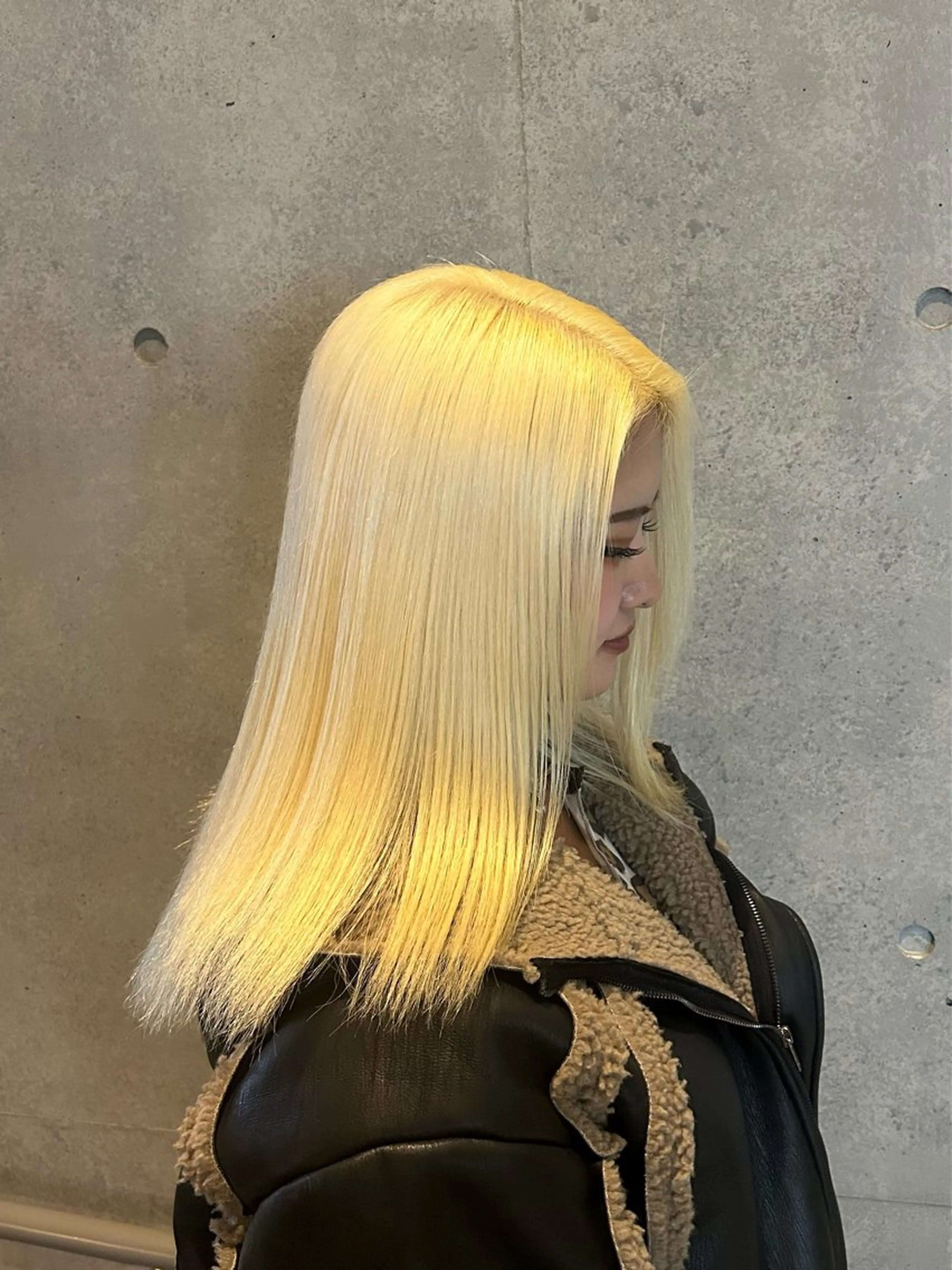 ミディアム カラー ブリーチ ケアブリーチ 韓国レイヤー kira🌛のヘアスタイル