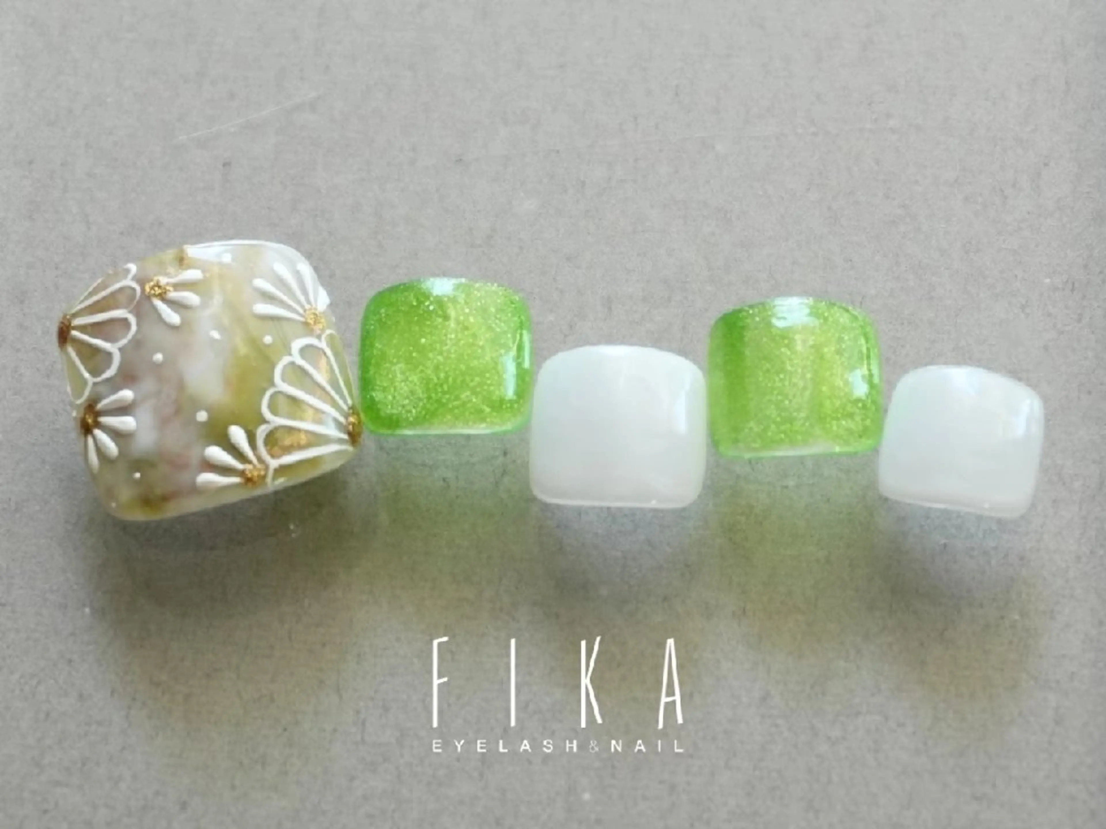 ネイル アートネイル ニュアンスネイル フットネイル FIKA 折戸のネイルデザイン