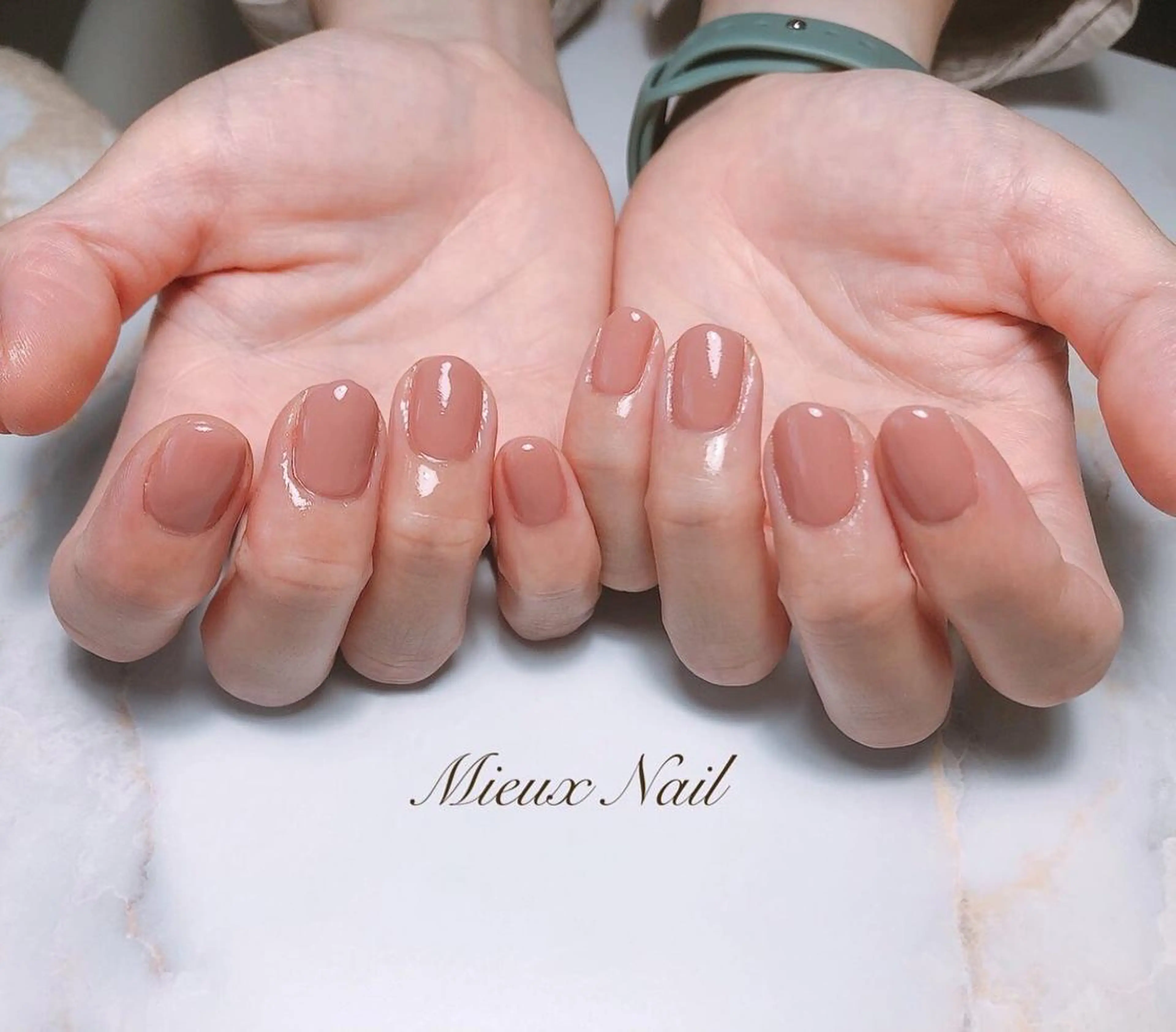 ネイル オフィスネイル ワンカラーネイル ピンク ピンクベージュ シンプルネイル 市川 麻衣子のネイルデザイン