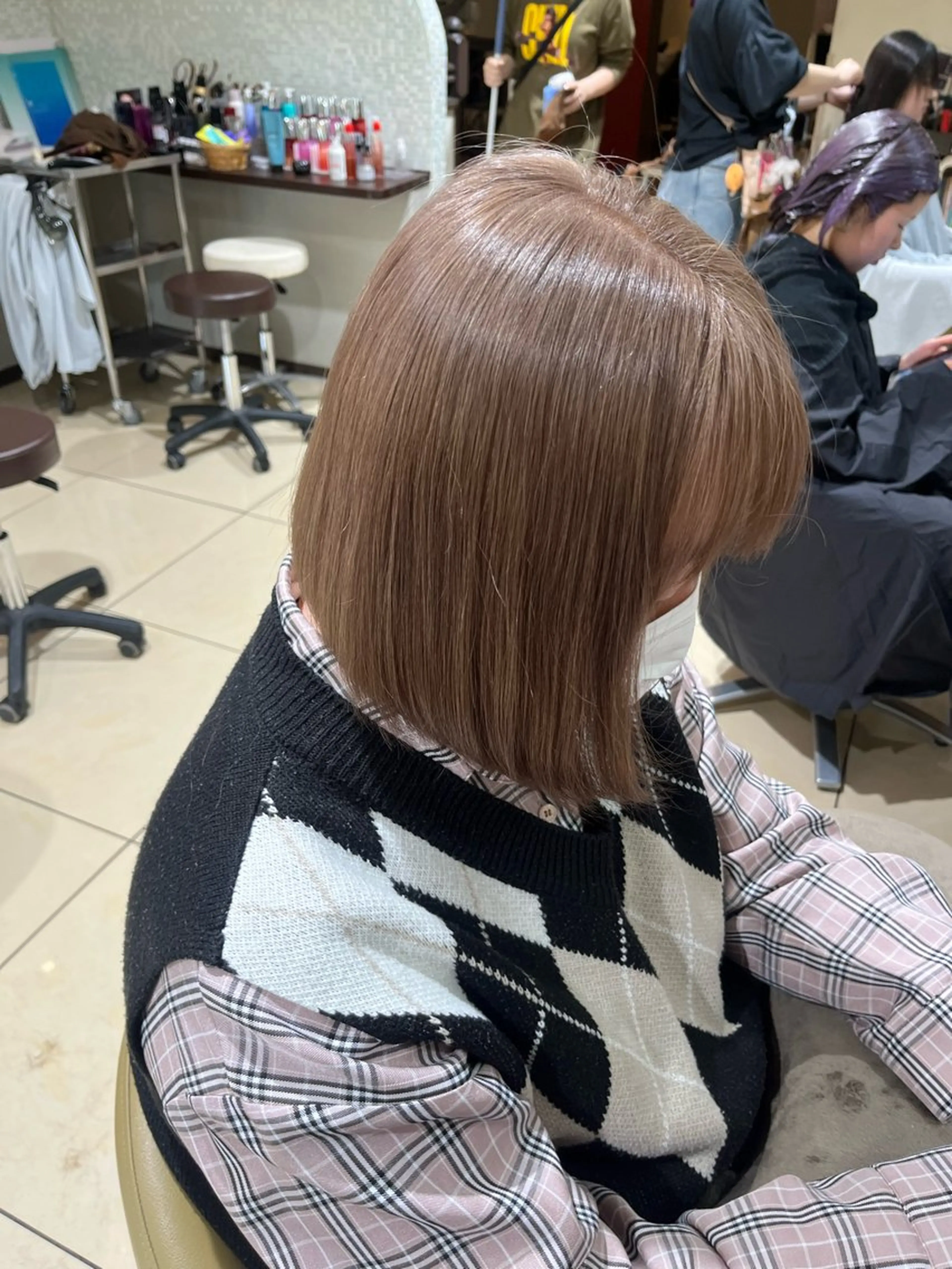 ミディアム ヘアカラー 八重樫 夢愛のヘアスタイル