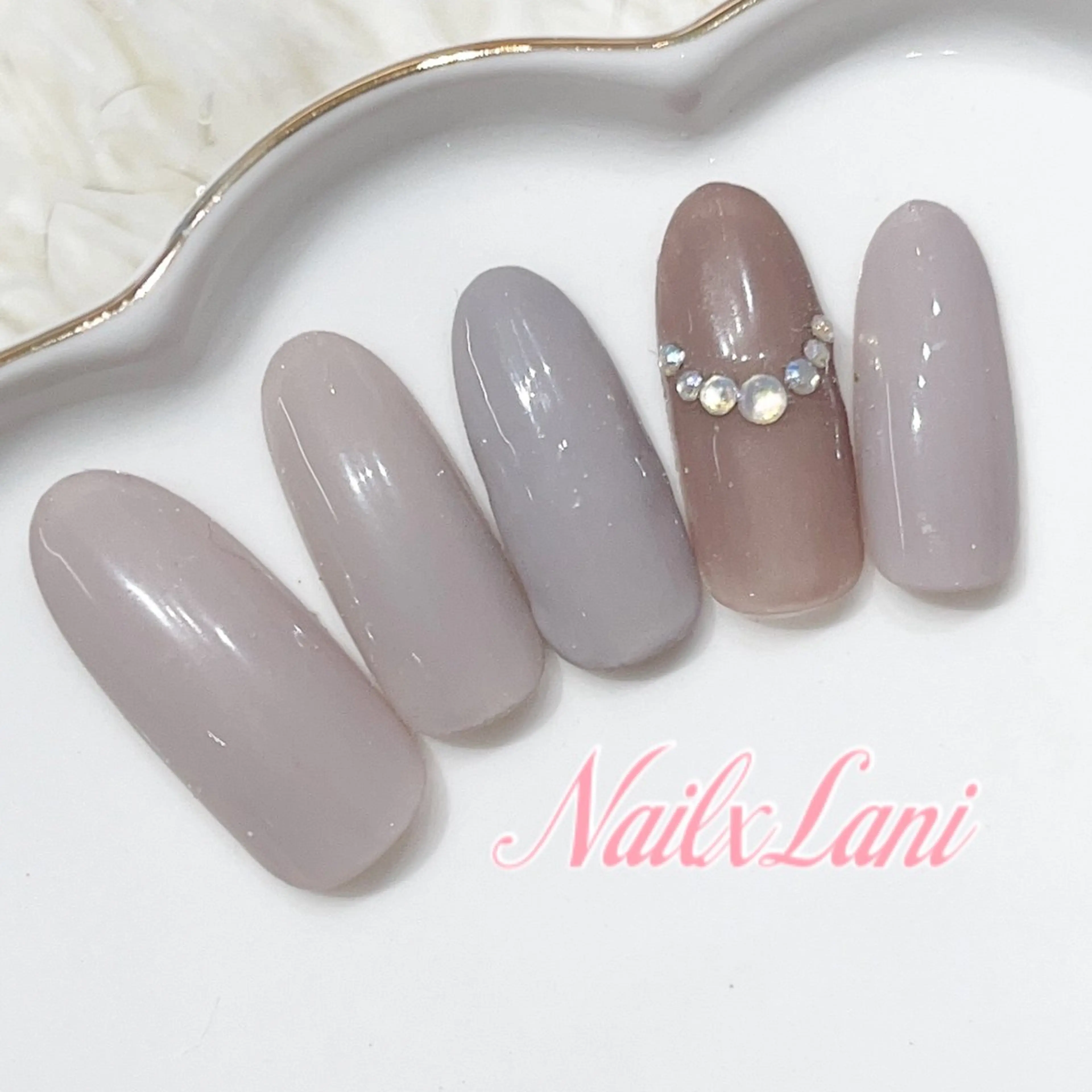 ネイル 練馬駅近ネイルラニ 不細工爪90分で美爪のネイルデザイン