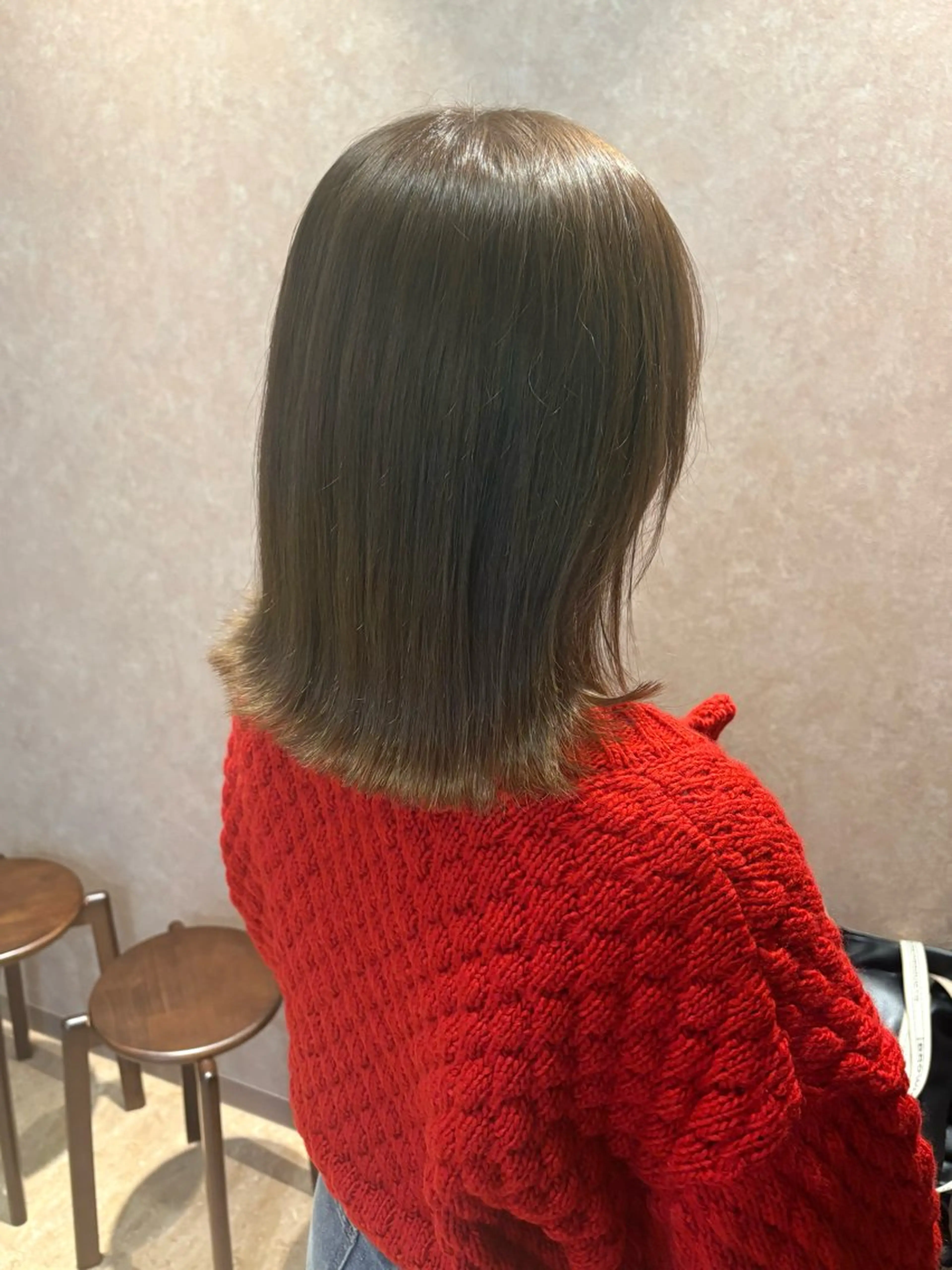ミディアム カラー ベージュカラー 透明感カラー オリーブベージュ カット ヘアカラー トリートメント 椙山 沙南子のヘアスタイル