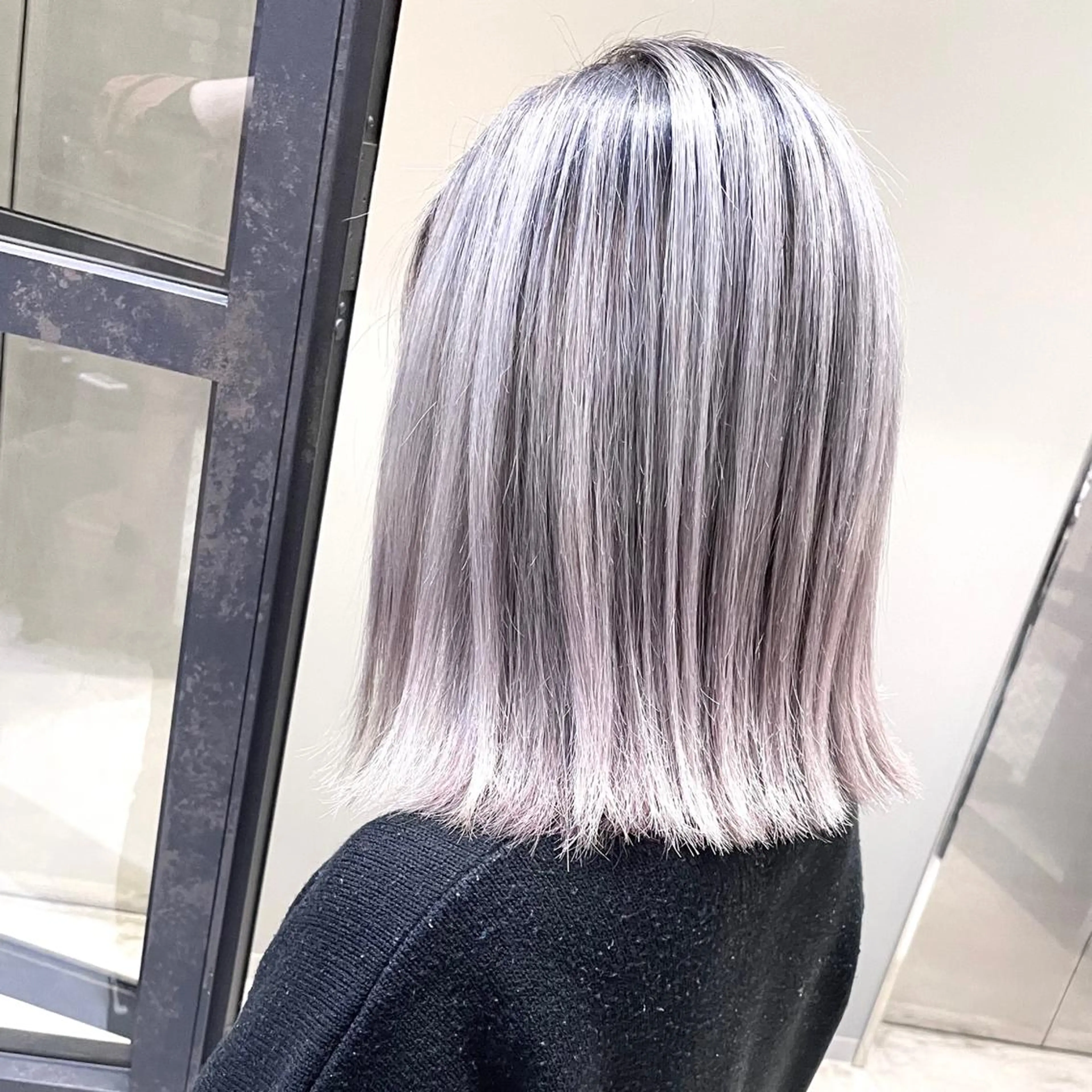 ショート カット ヘアカラー トリートメント ブリーチ/バレイヤ ージュ川端裕司のヘアスタイル