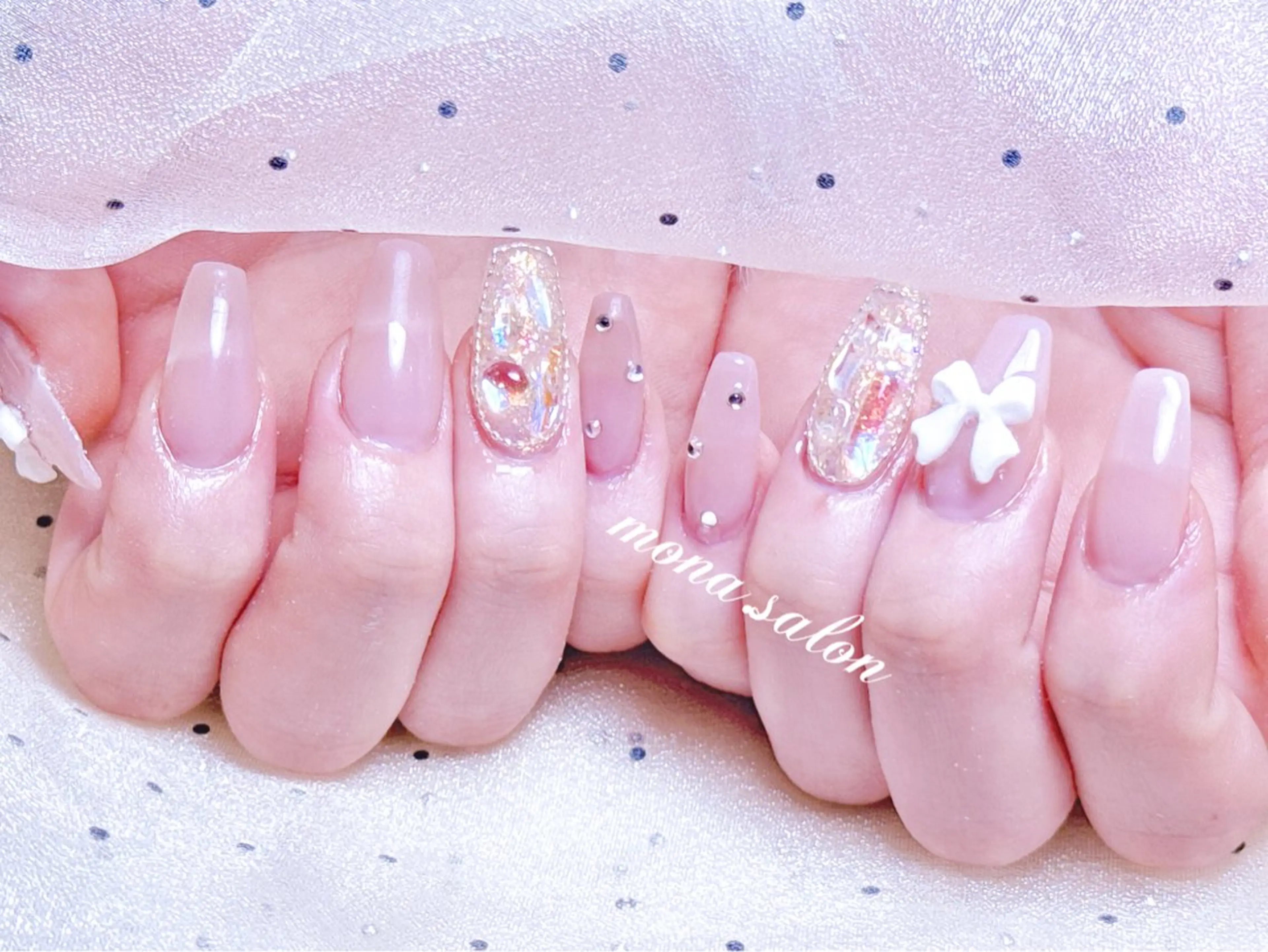 ネイル ハンドネイル Mona【パラジェル ・長さ出し専門店】のネイルデザイン