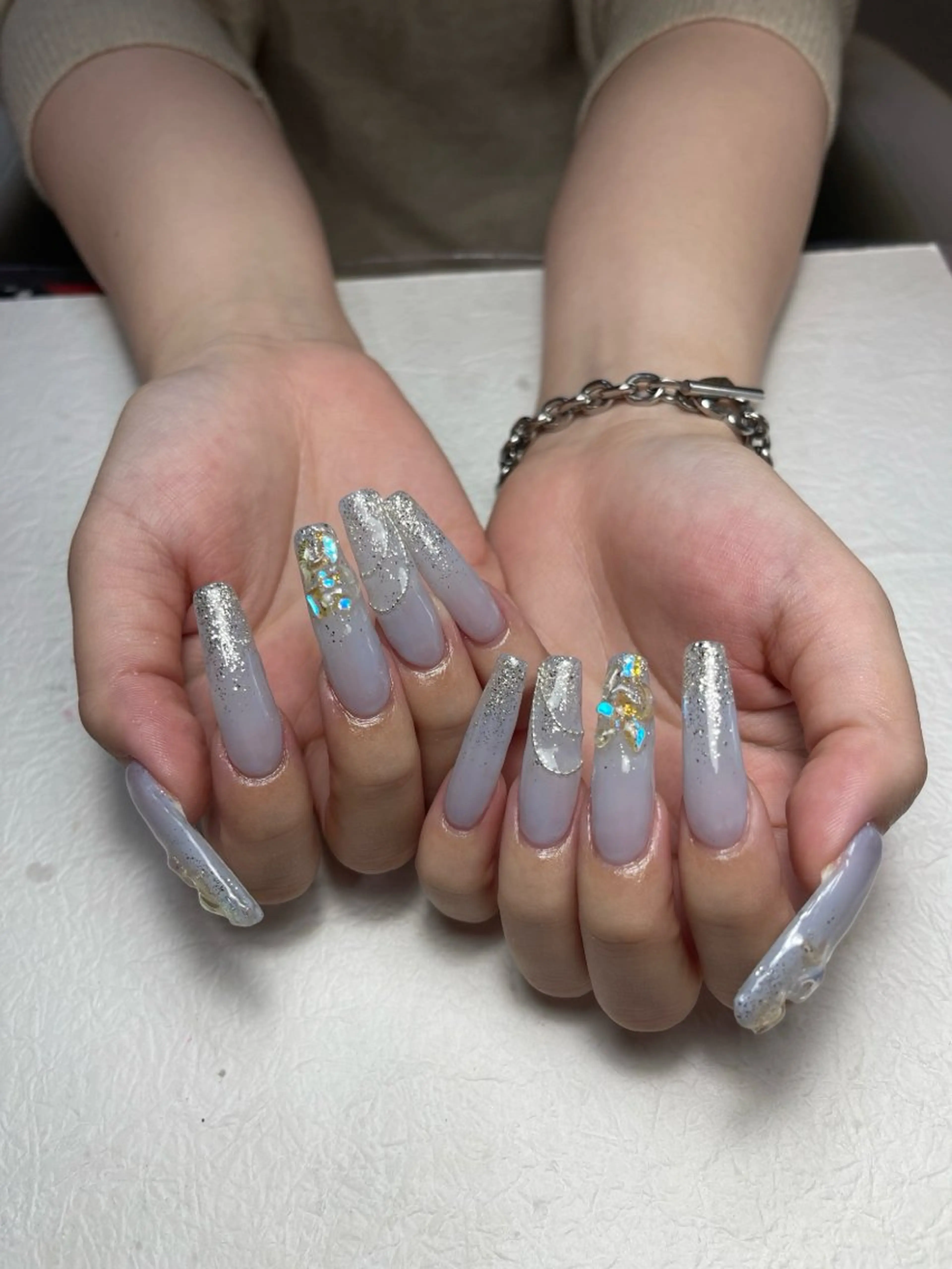ネイル ワンホンネイル m. akiのネイルデザイン