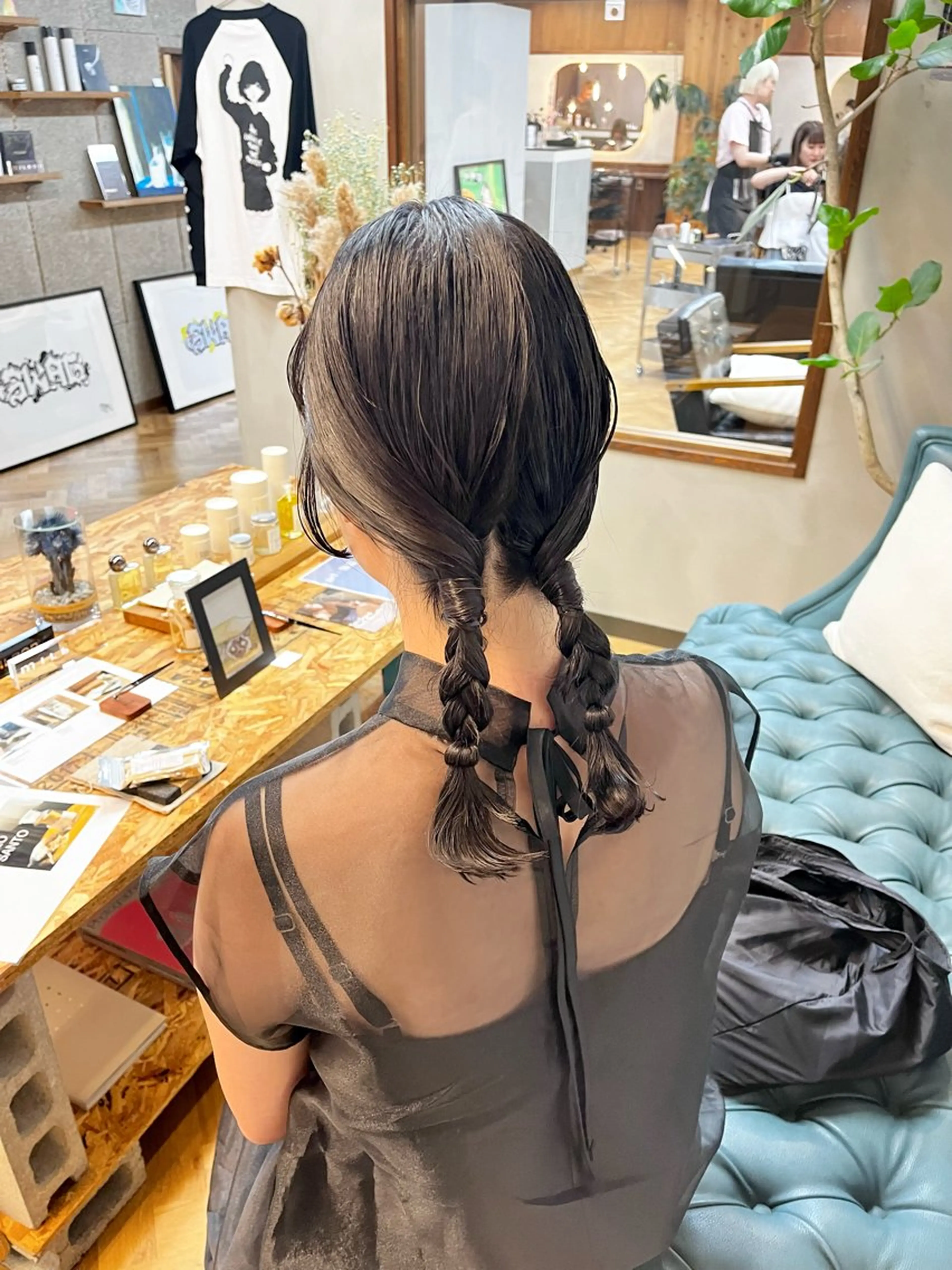 ミディアム カラー ヘアアレンジ カット ヘアカラー ena/ブリーチなし 透明感・レイヤー🎀のヘアスタイル