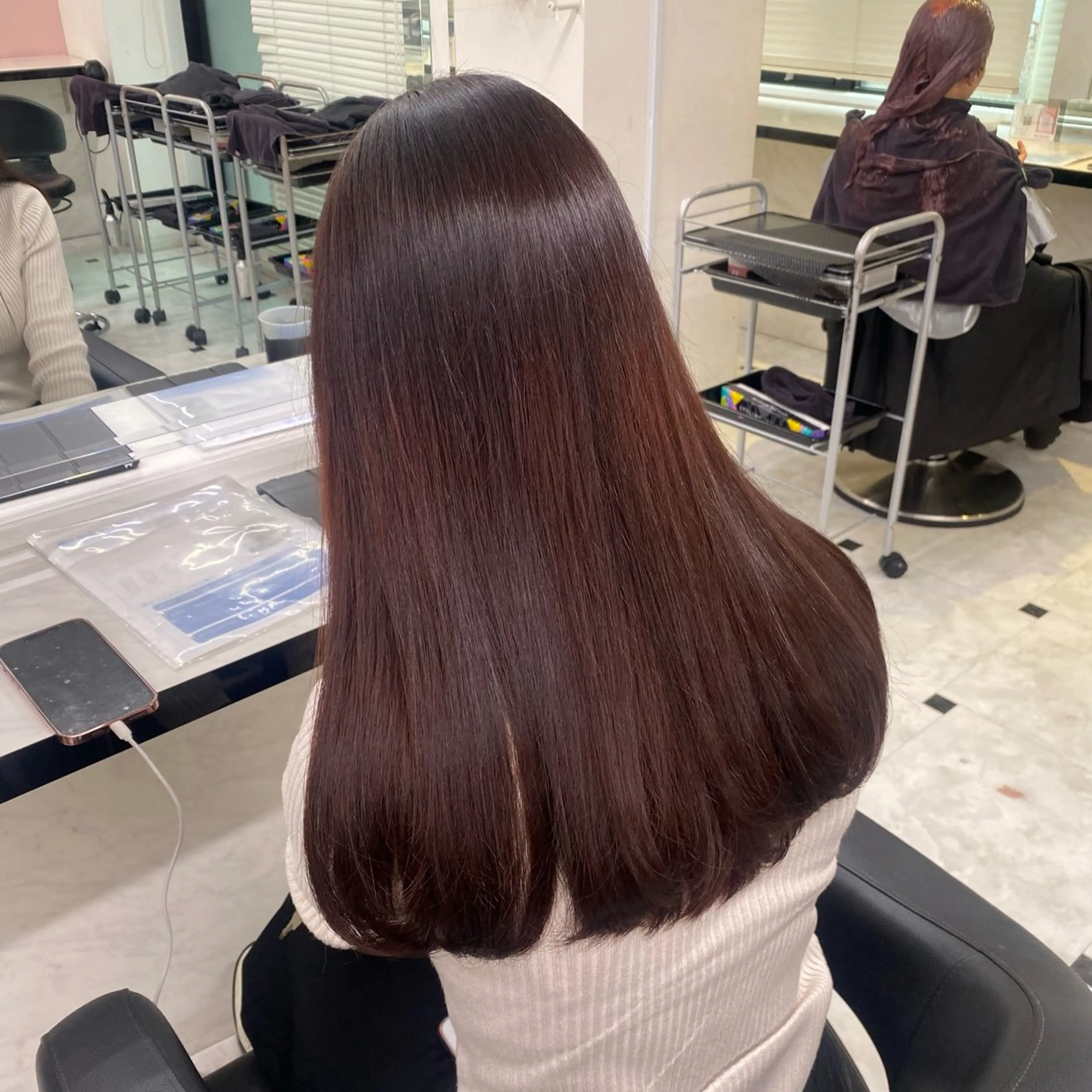 ロング カラー ブラウンカラー ピンクカラー ピンクブラウン ヘアカラー トリートメント ヘッドスパ ヘアセット 透明感ベージュカラー 🪞上野🪞AIのヘアスタイル