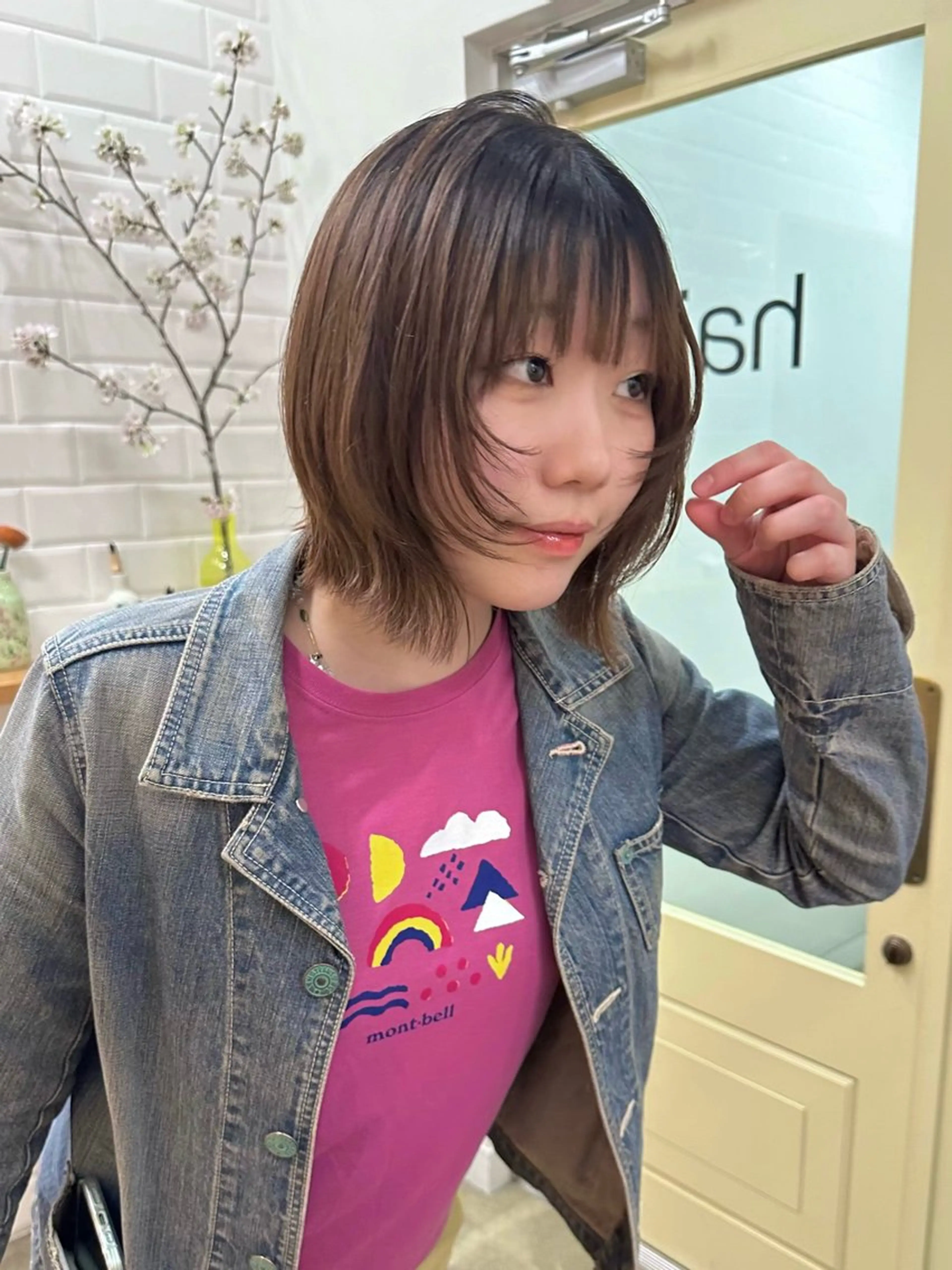 ミディアム ボブレイヤー ボブ 顔まわりレイヤー レイヤーカット カット トリートメント 四日市/レイヤー /似合わせカットのヘアスタイル