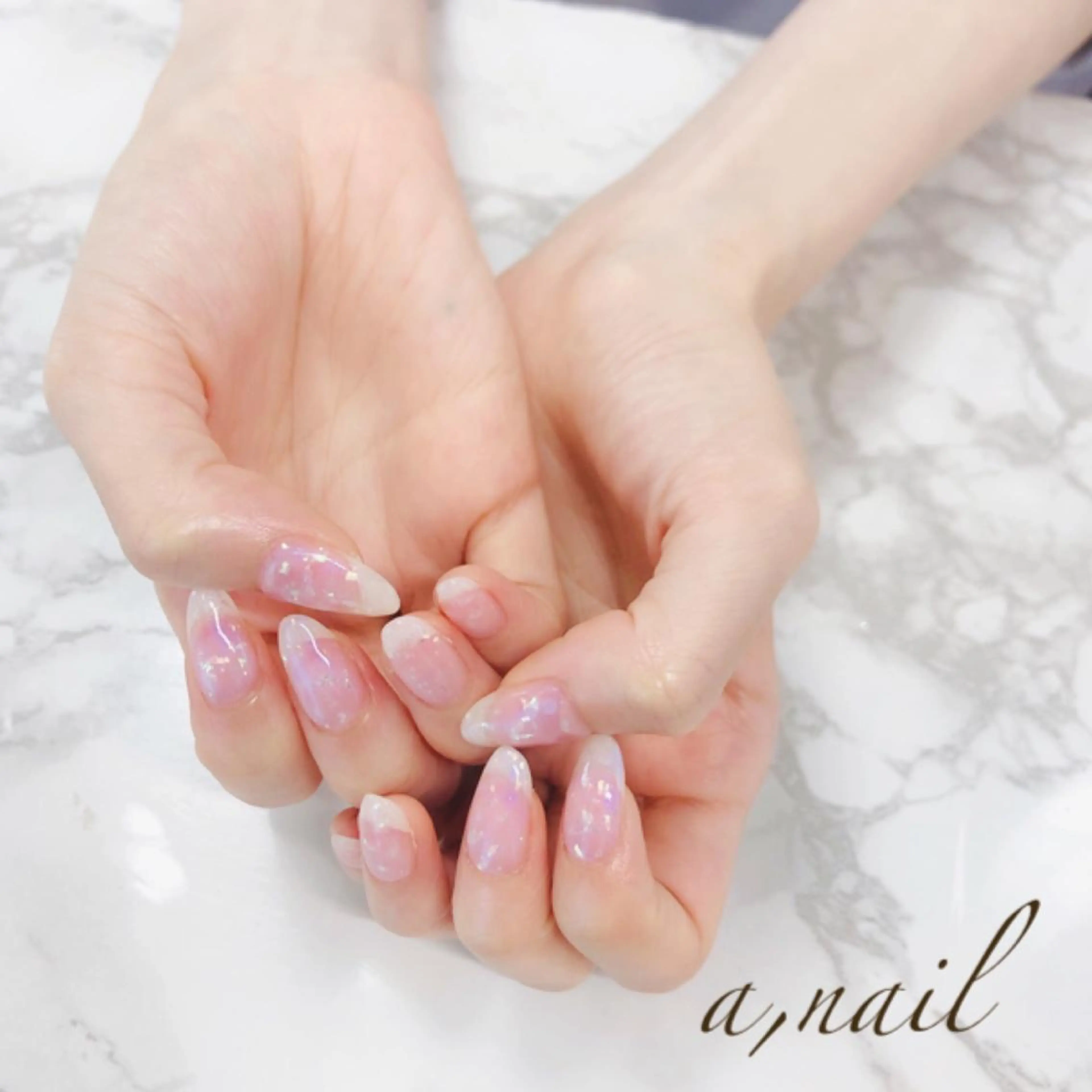 ネイル フットネイル ジェルネイル グラデーション ホログラムネイル ラメ(グリッター) ハンドネイル ネイルサロン エーネイルのネイルデザイン