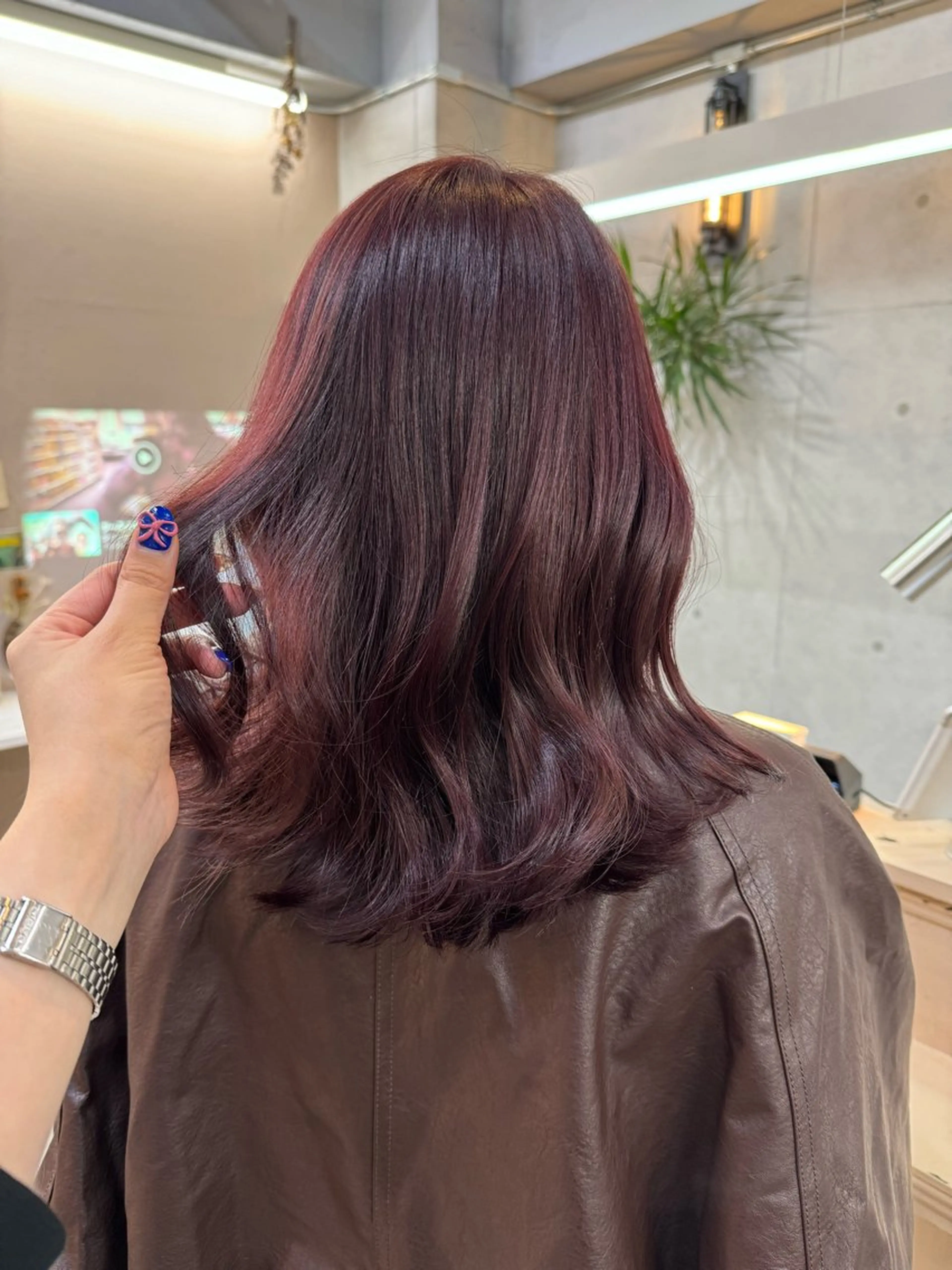 ミディアム カラー カット ヘアカラー MIES amane(アマネ)のヘアスタイル