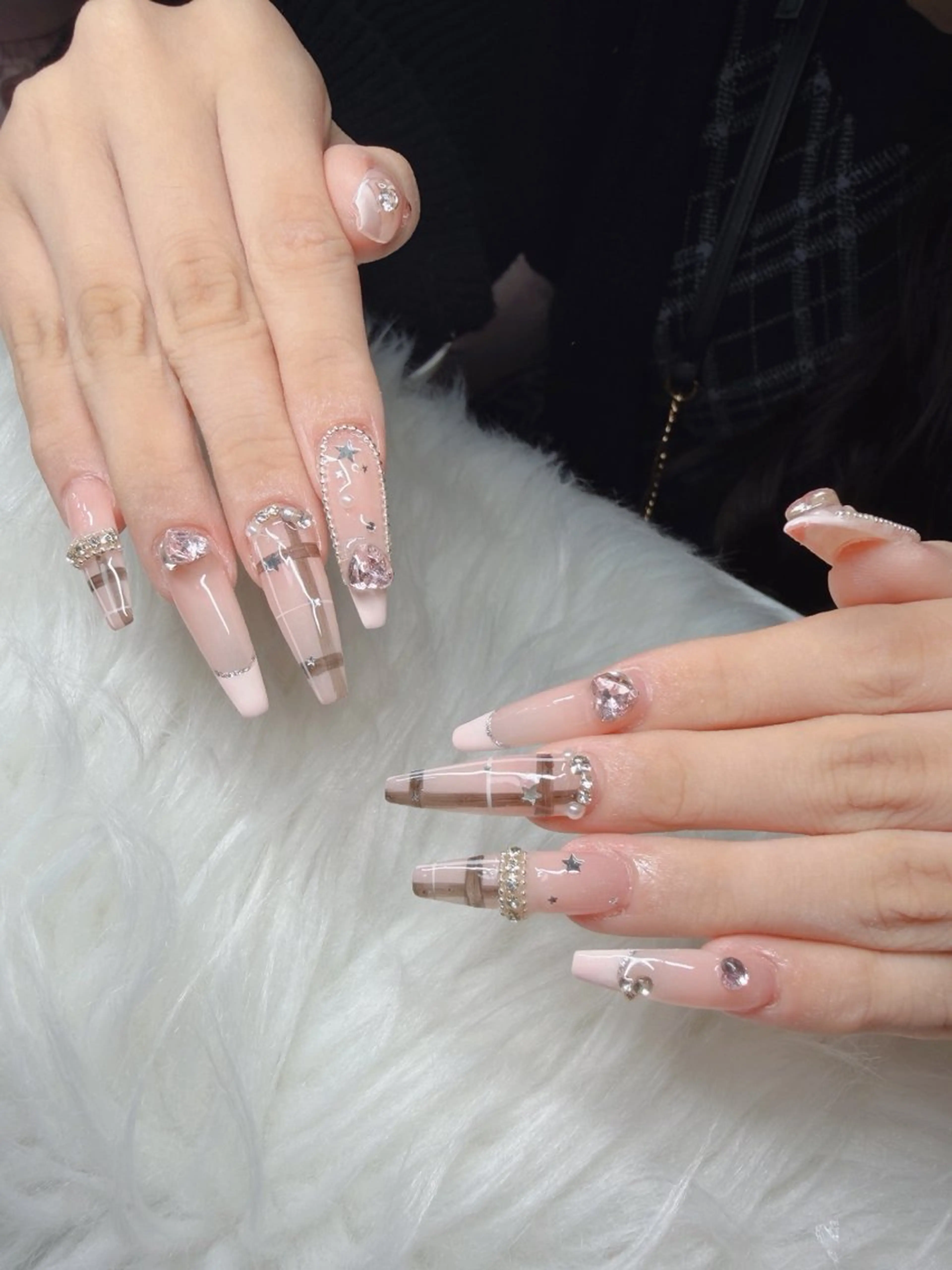 ネイル Lee Nailsのネイルデザイン