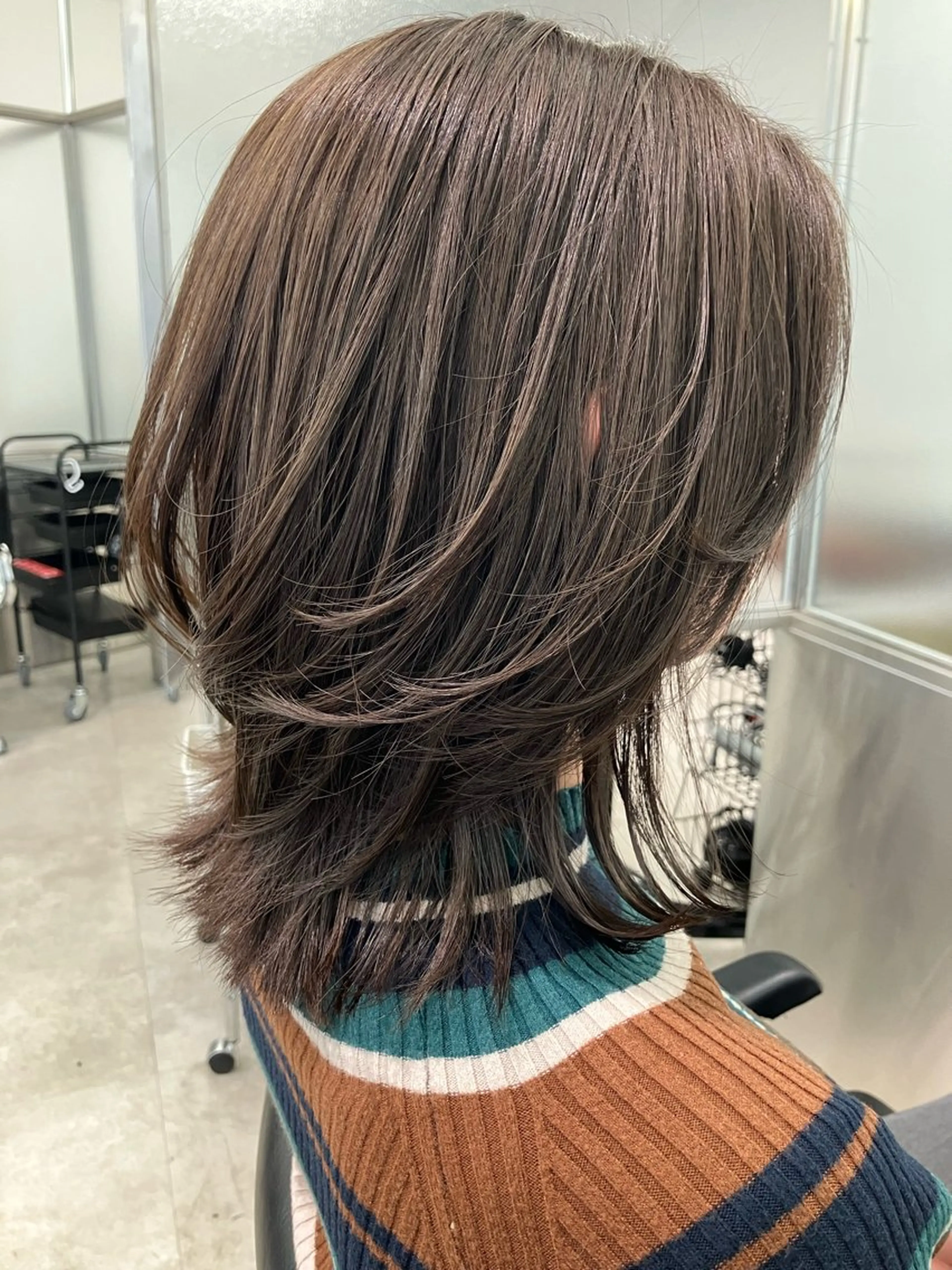 セミロング カラー アッシュ レイヤーカット 髪質改善/艶カラー 縮毛矯正/みほのヘアスタイル