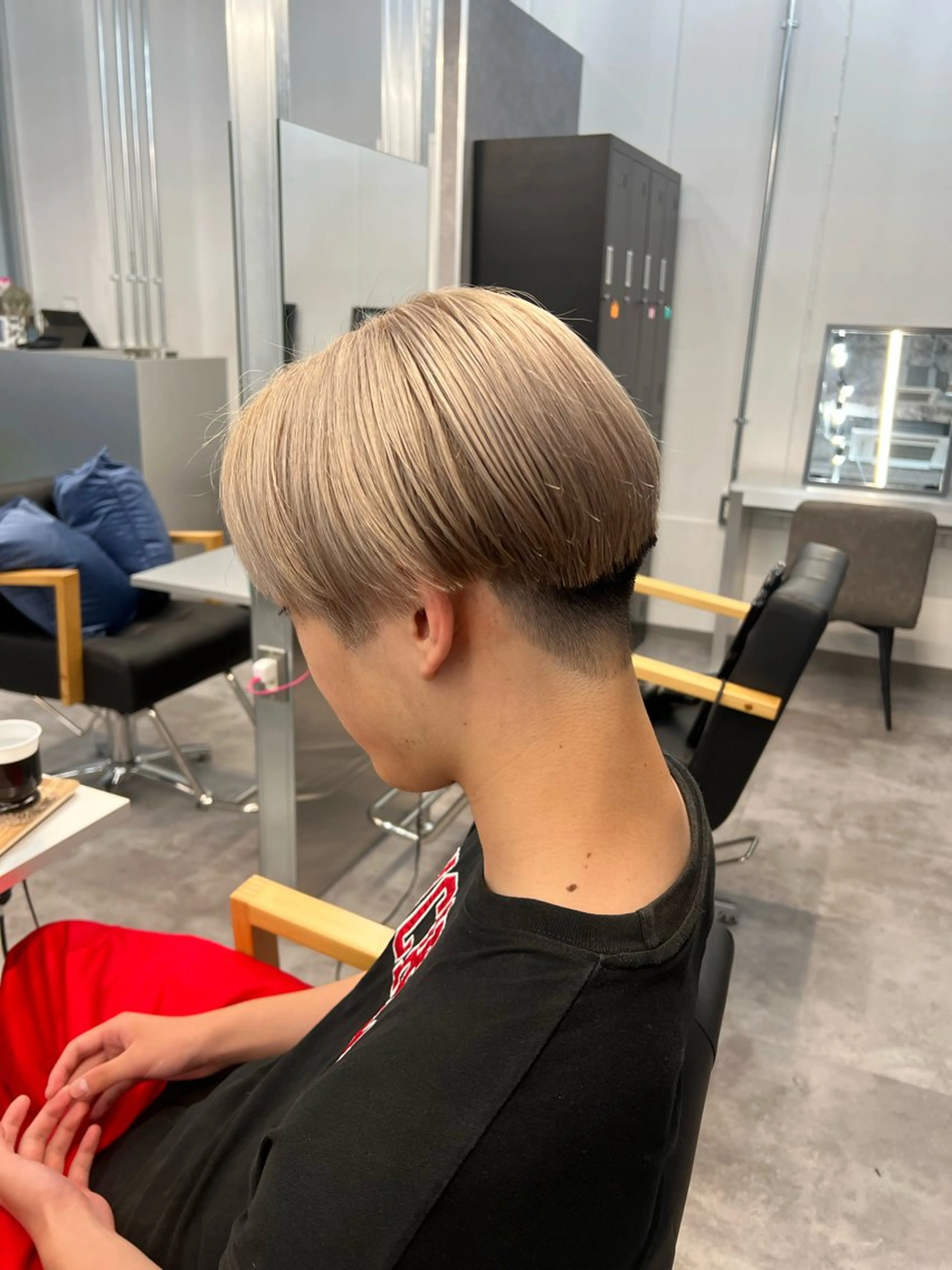 カラー メンズ 中井 一葉のヘアスタイル