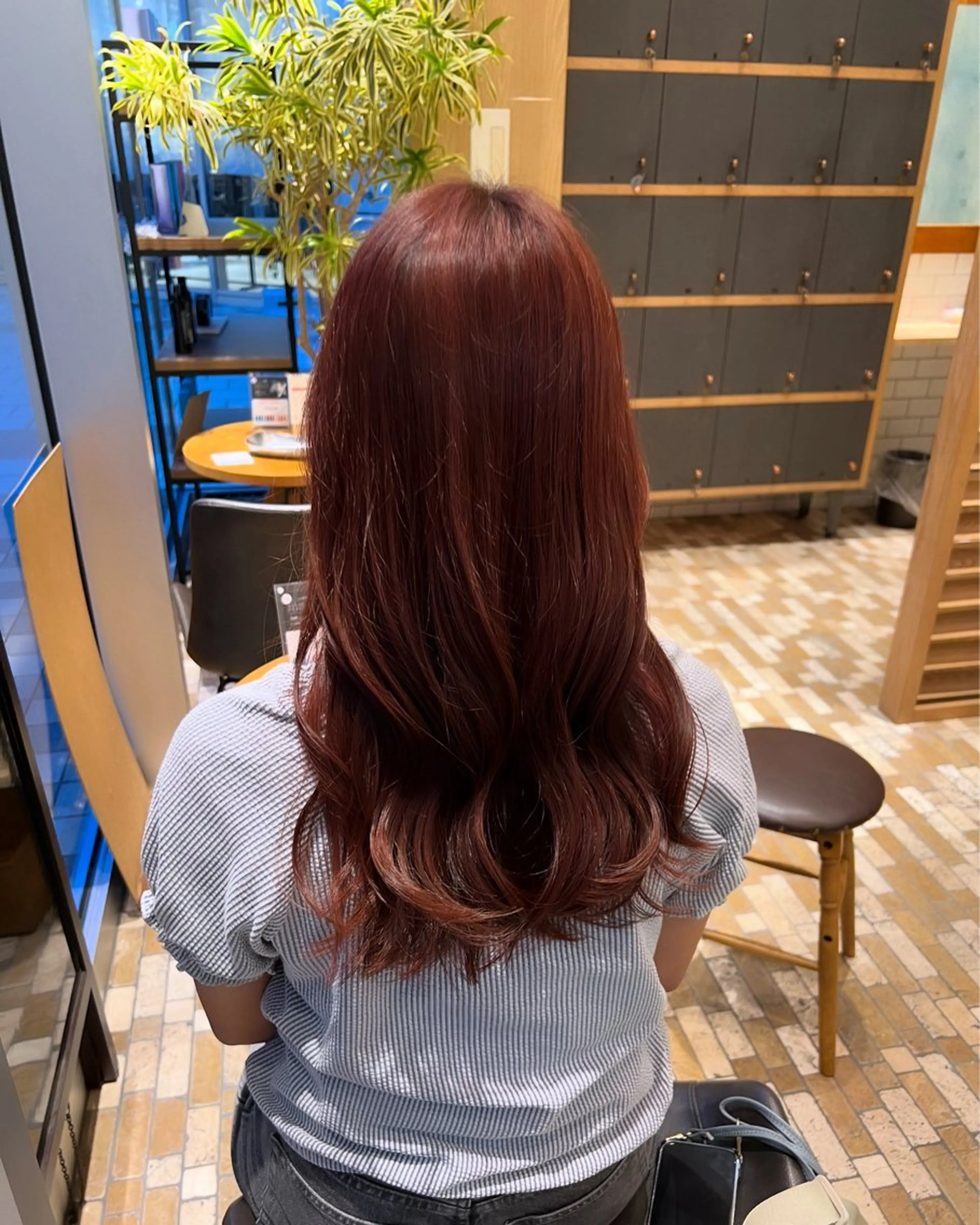 セミロング カラー ヘアカラー 🫧Ai/ ロロネー森ノ宮💖のヘアスタイル