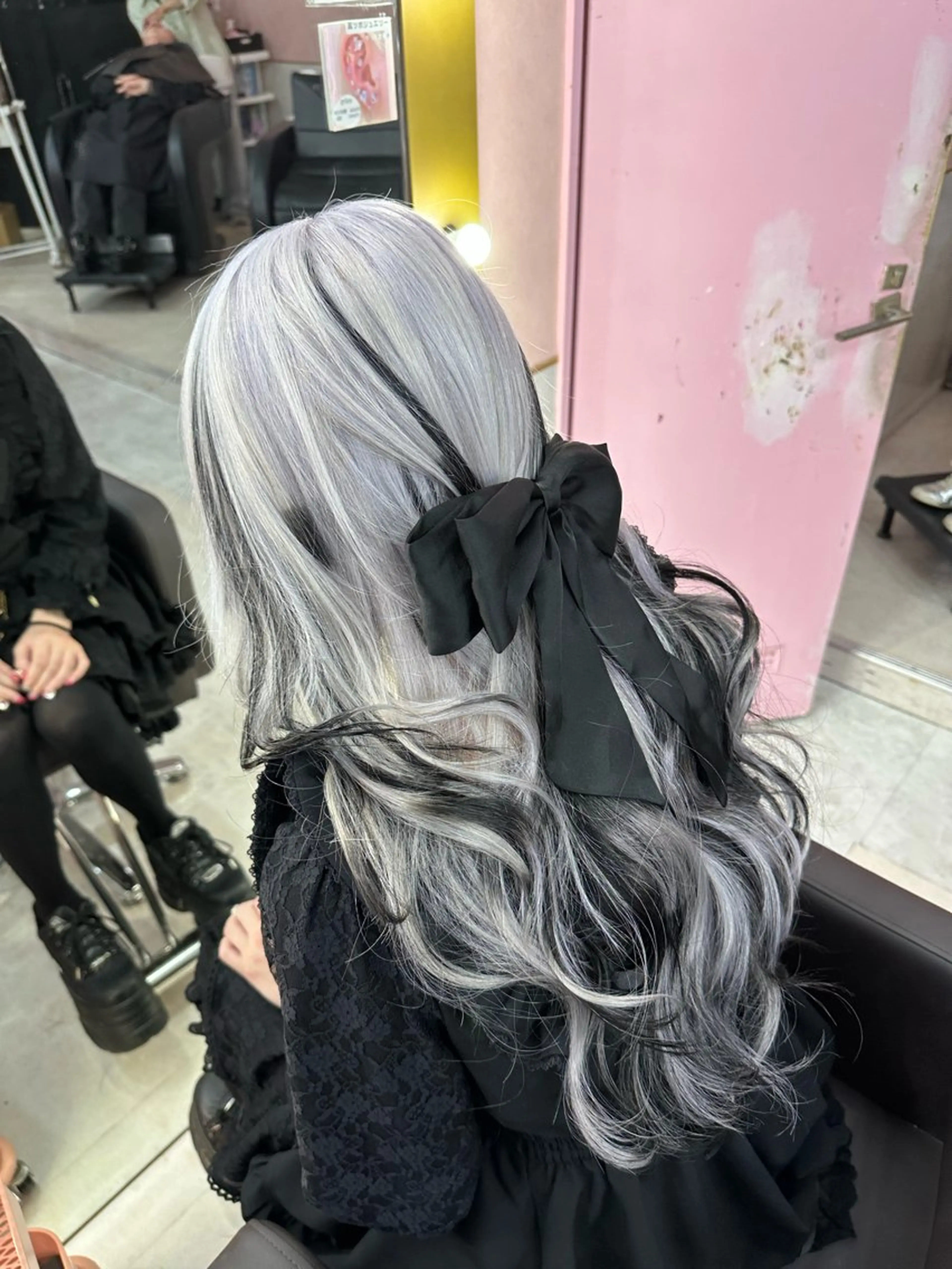 ロング ✨色落ちまで可愛い✨ MANATO🎨🌈のヘアスタイル