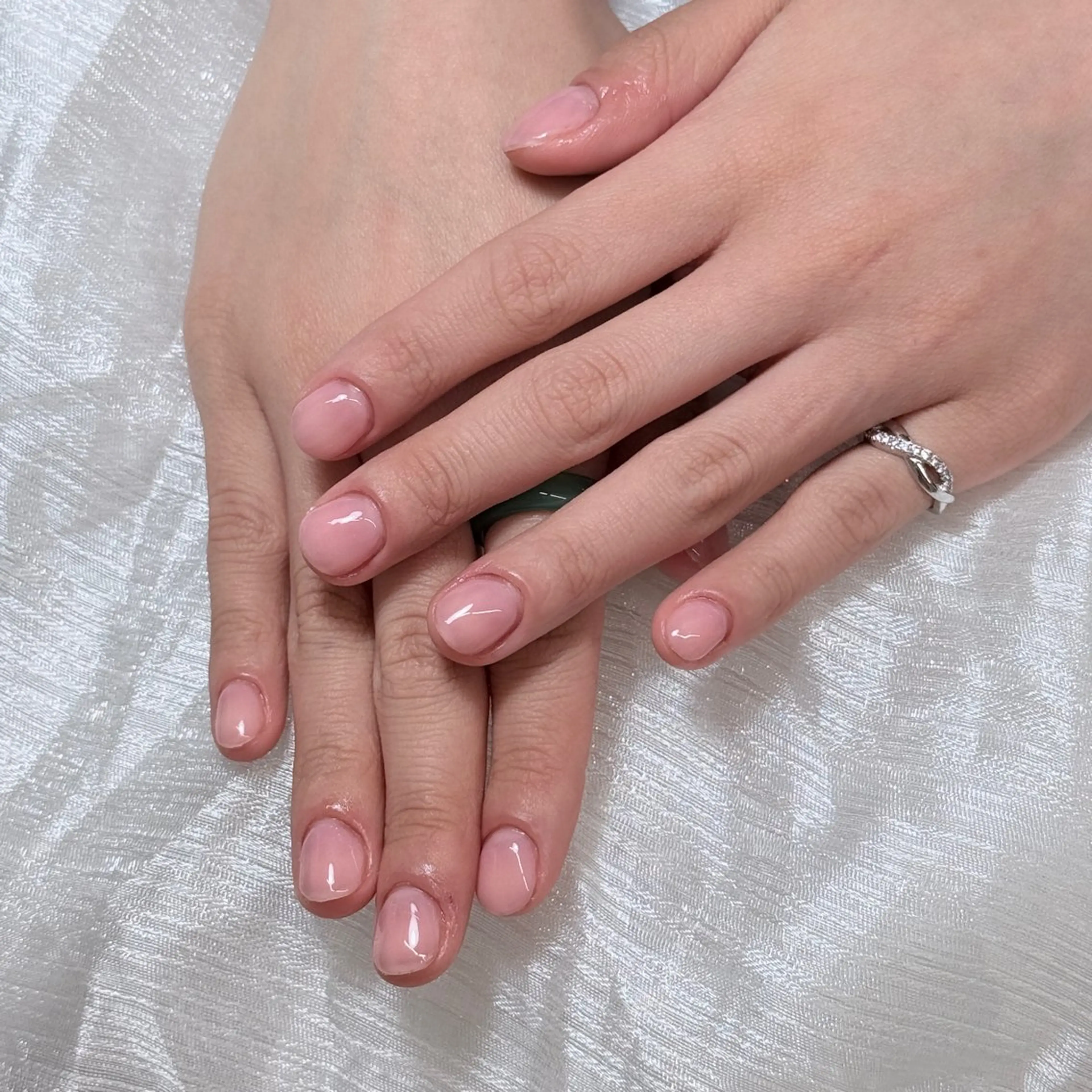 ネイル ハンドネイル ネイルサロンエクラ キキ🍒のネイルデザイン